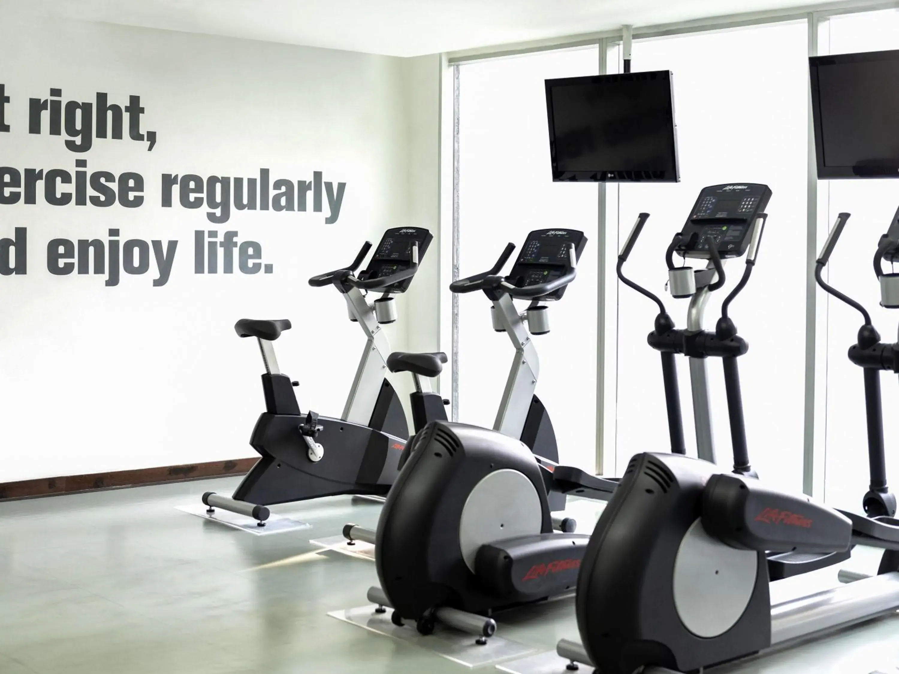 Fitness centre/facilities in Pullman Santiago Vitacura Fitness centre/facilities in Pullman Santiago Vitacura