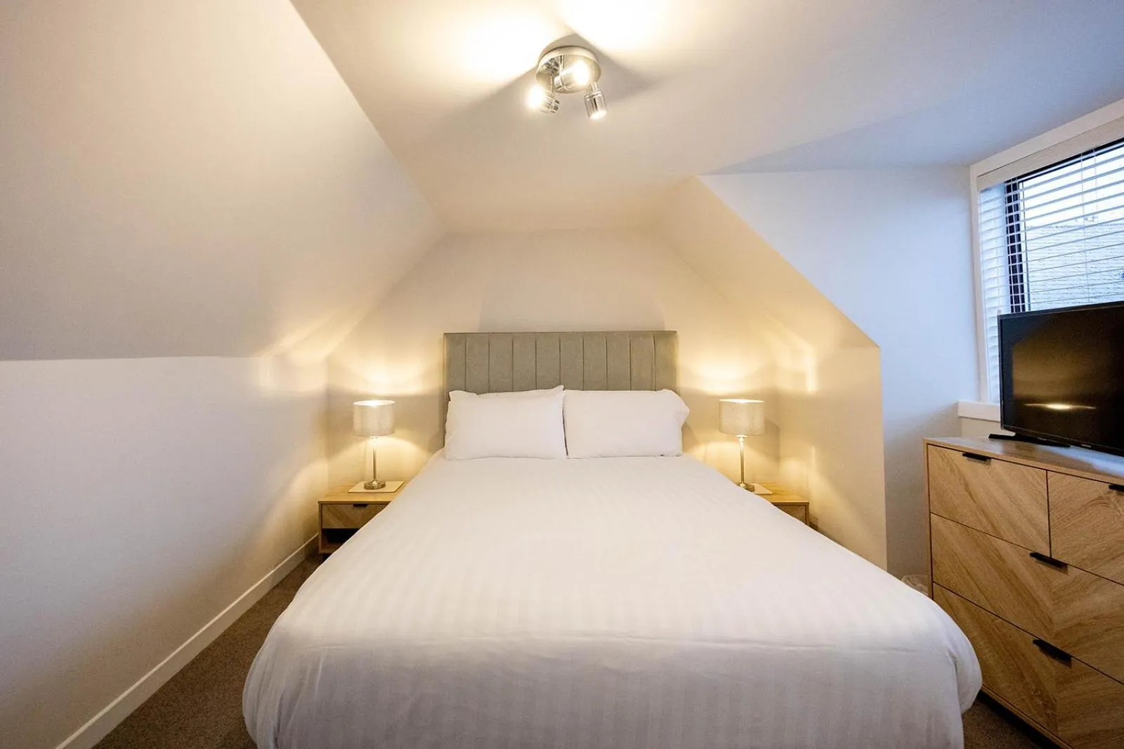 Bed in New Inn Hotel