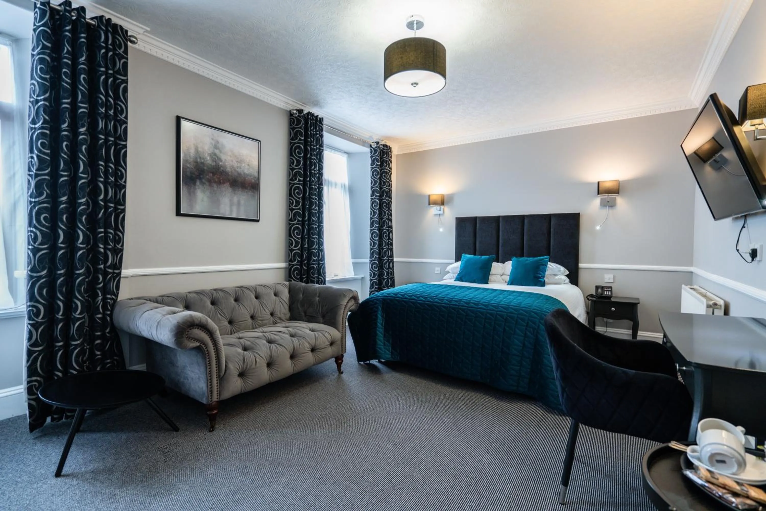 Bed in New Inn Hotel