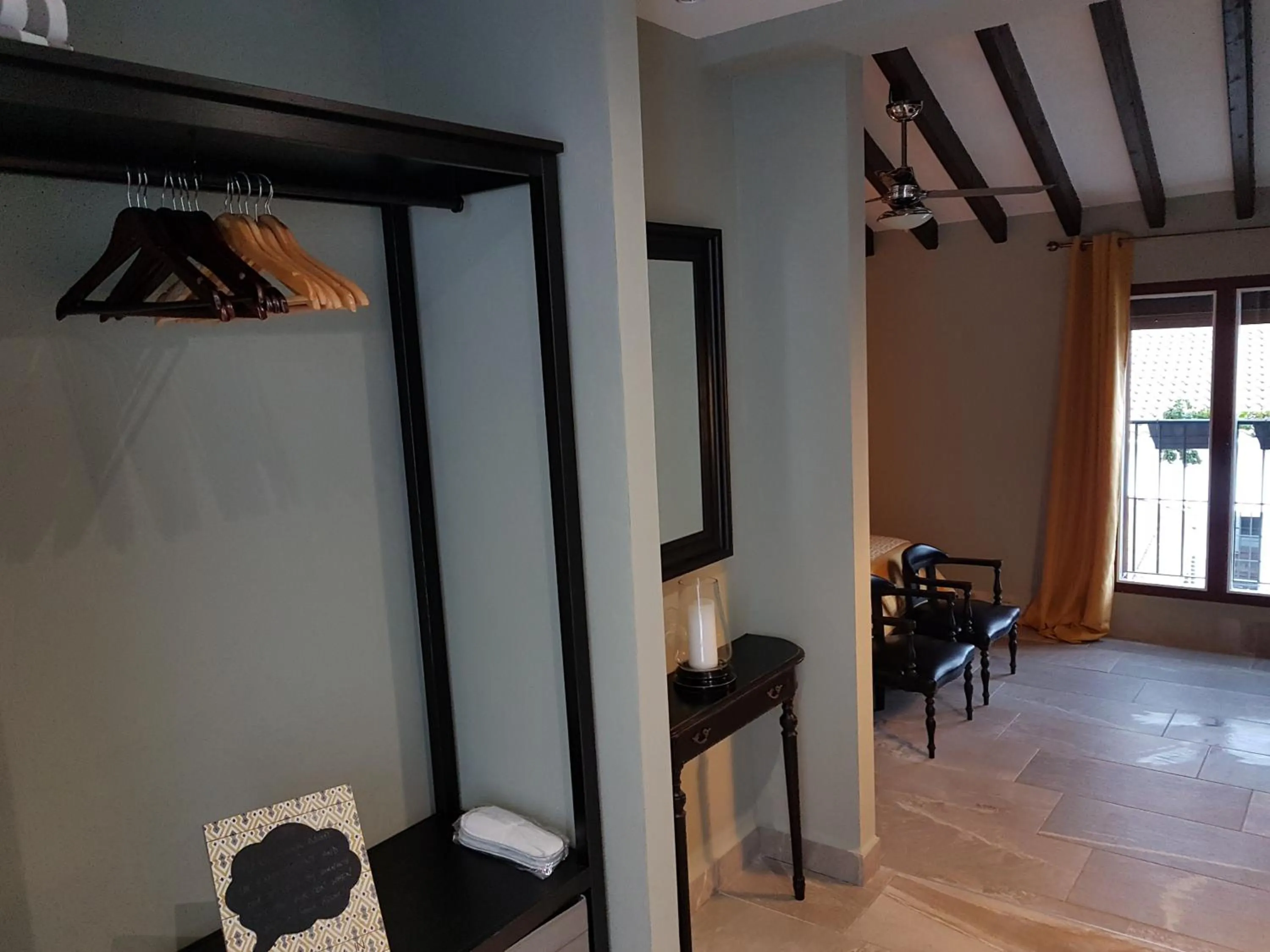 Photo of the whole room in Casa 44