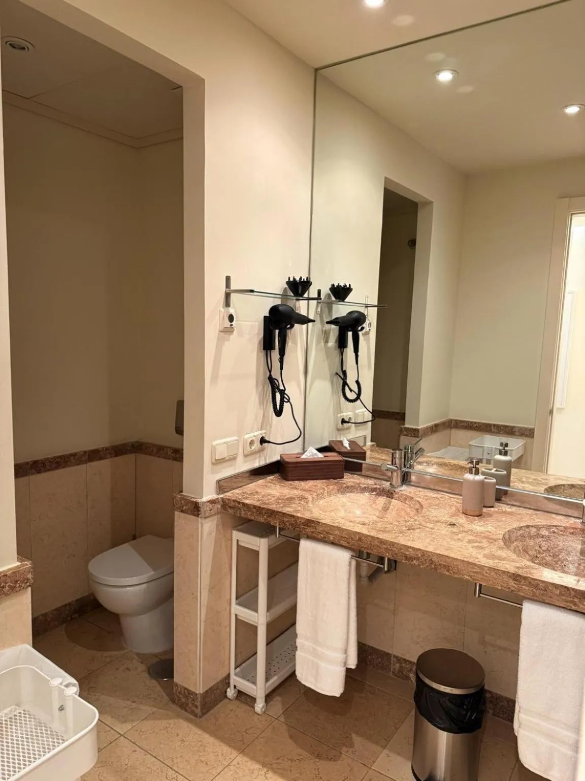 Bathroom in Aparthotel Novo Resort