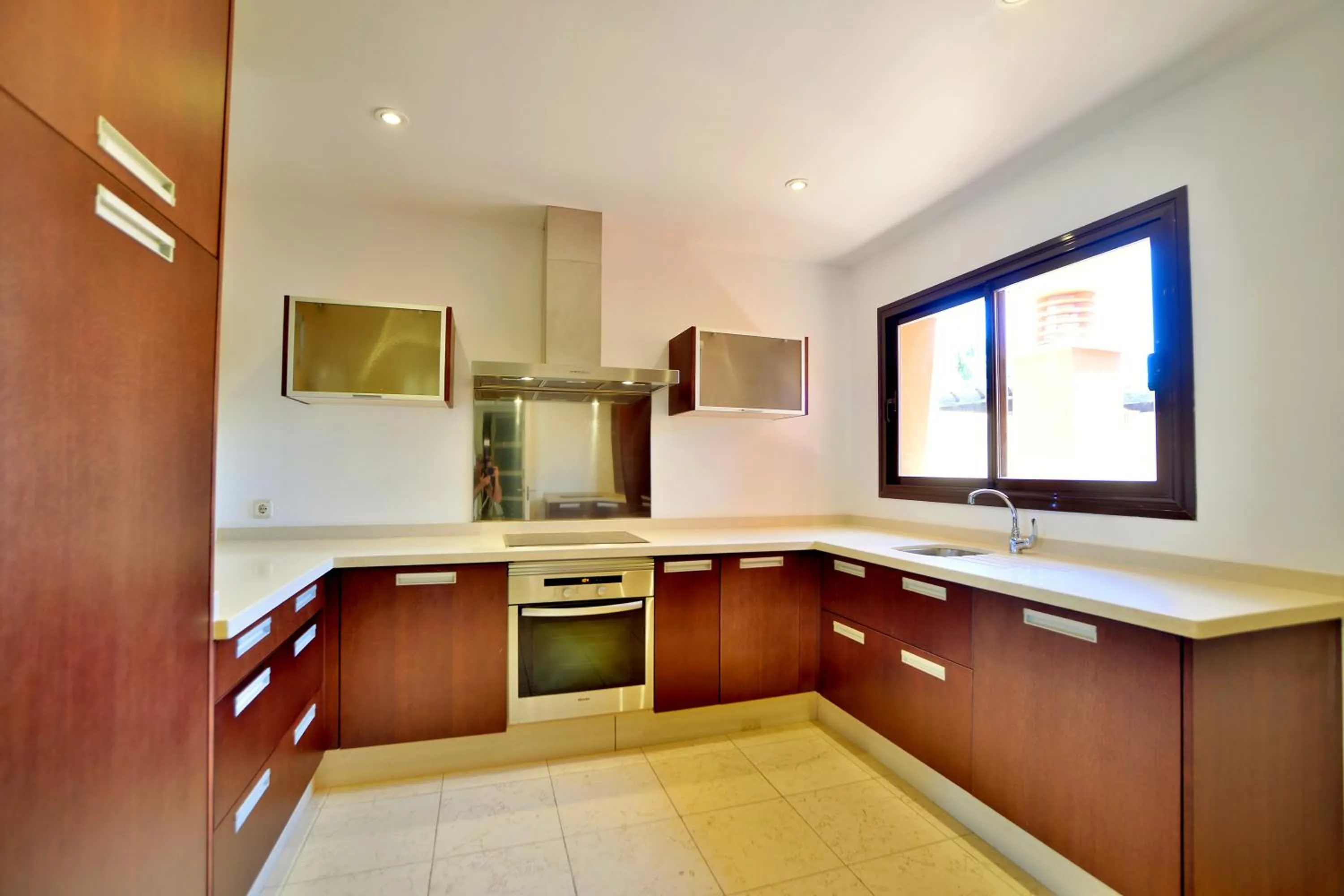 kitchen in Aparthotel Novo Resort