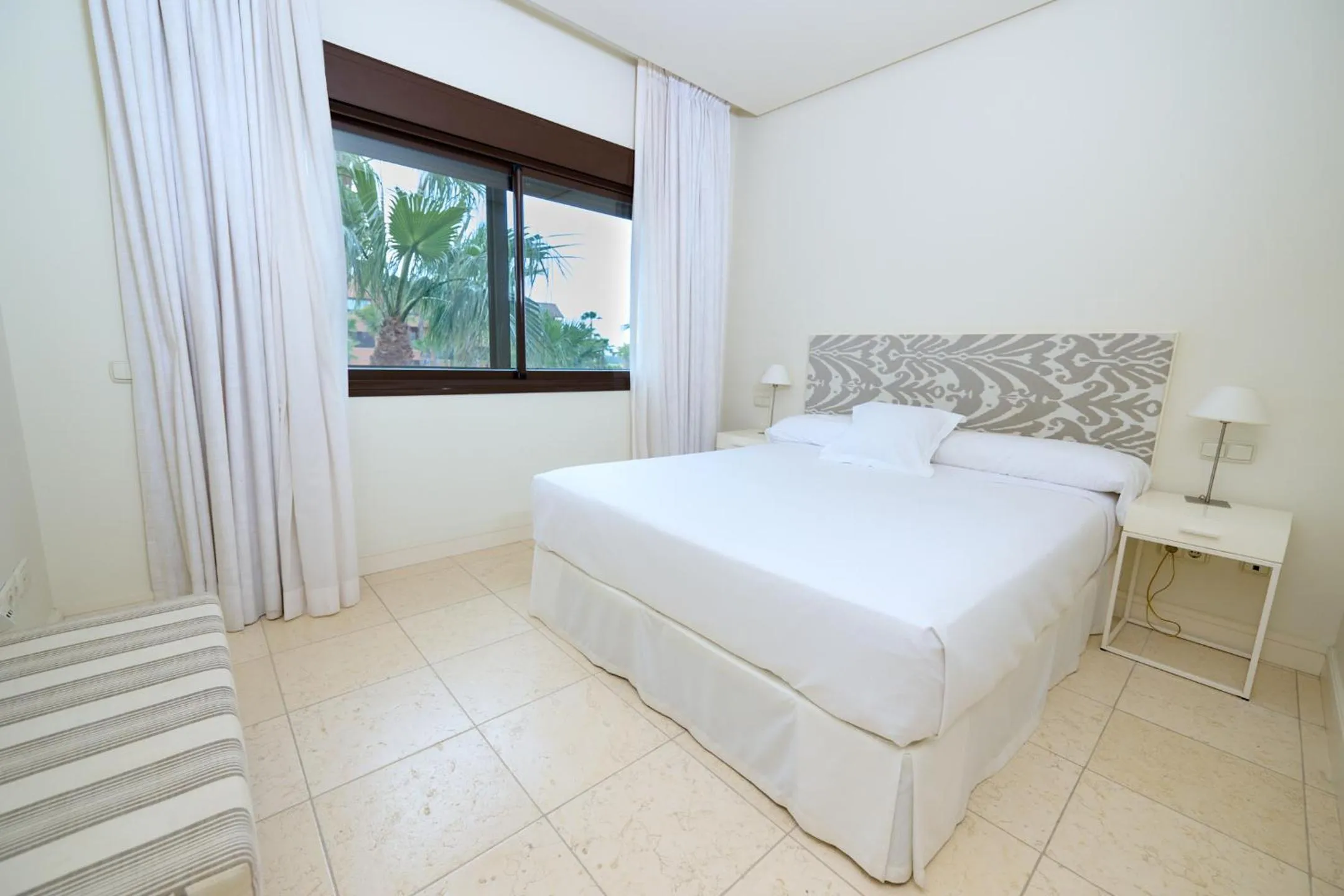 Bedroom, Bed in Aparthotel Novo Resort