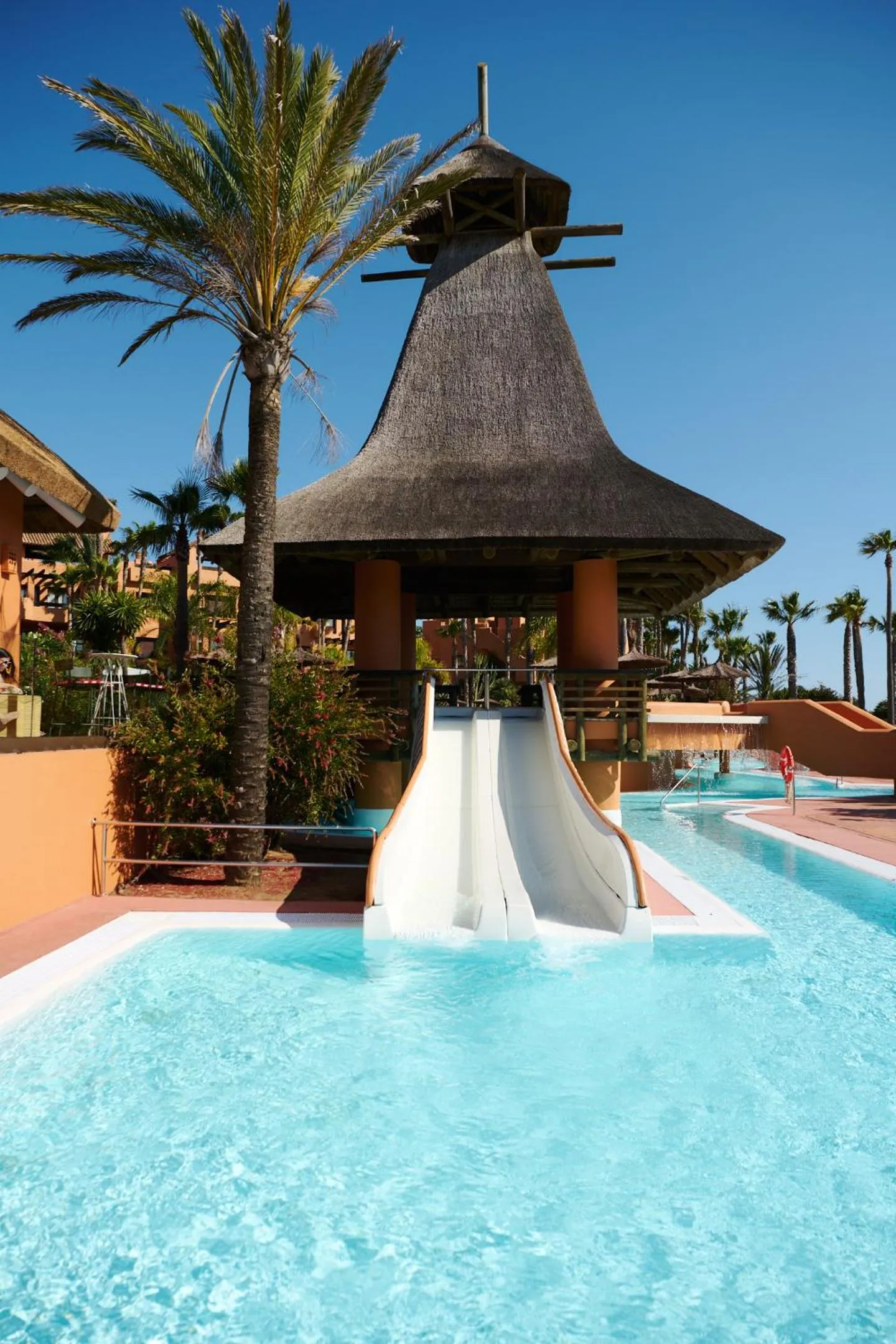 Swimming pool in Aparthotel Novo Resort