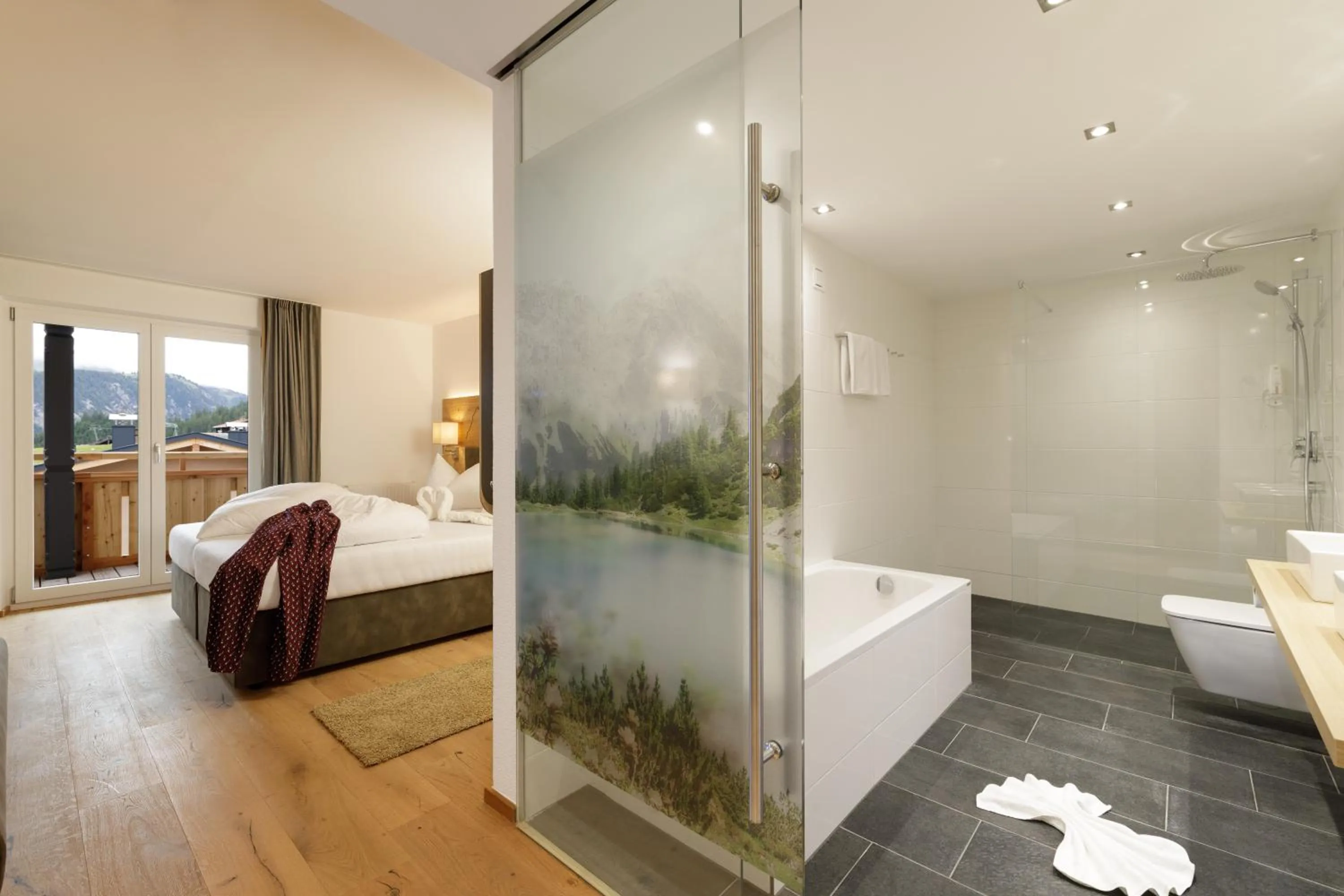 Photo of the whole room, Bed in Familotel Kaiserhof - Families only