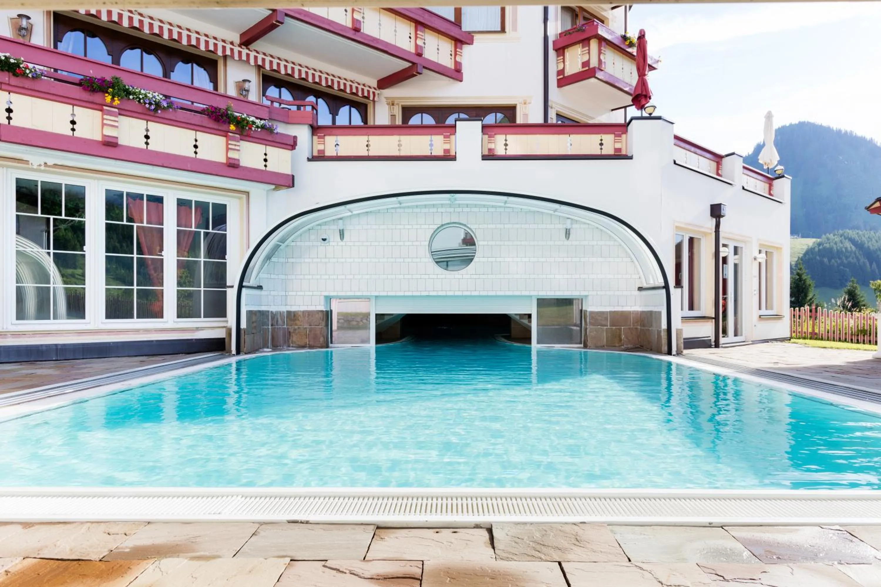 Swimming pool in Familotel Kaiserhof - Families only