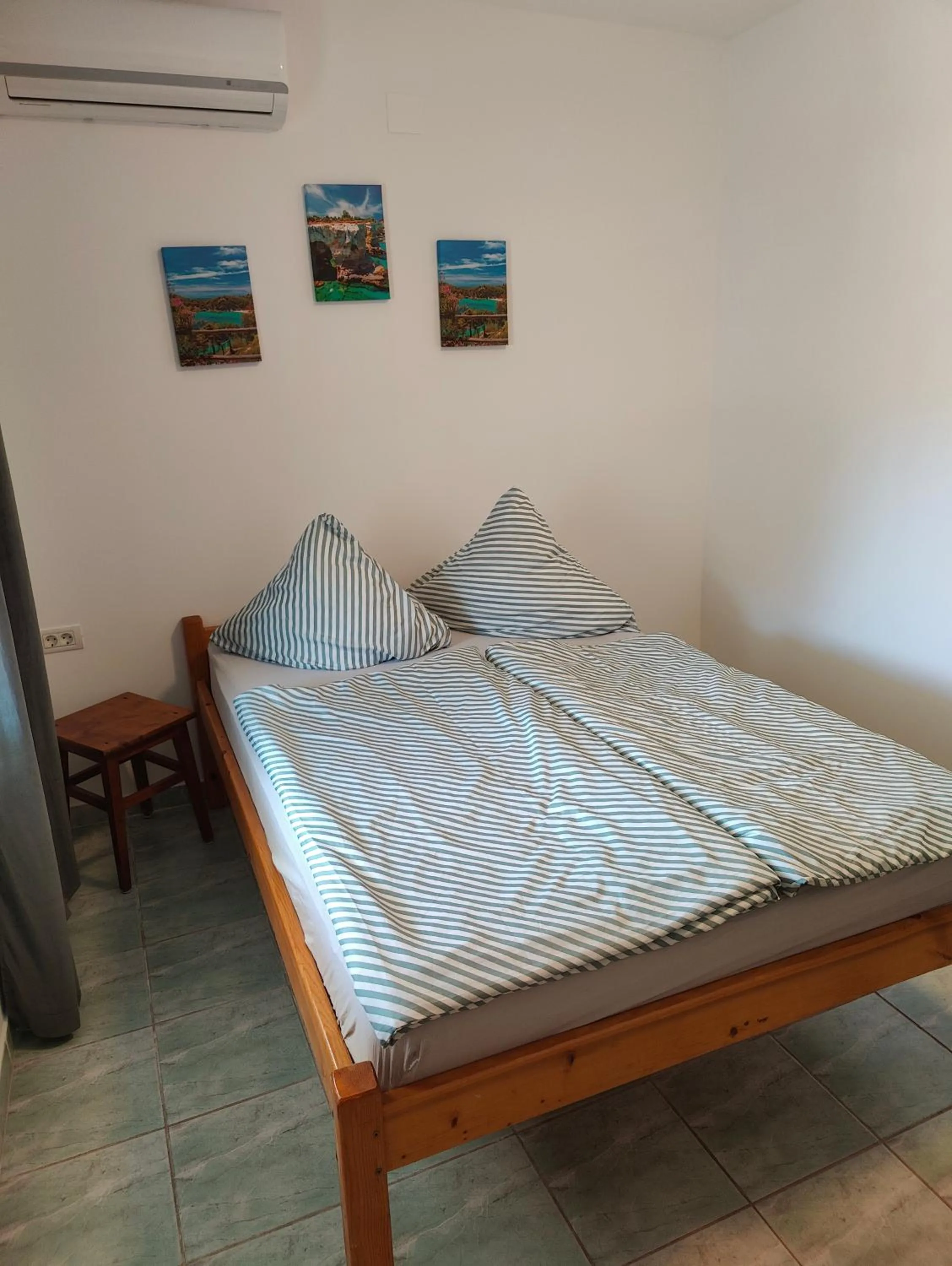 Bed in Tourist Paradis Costinesti
