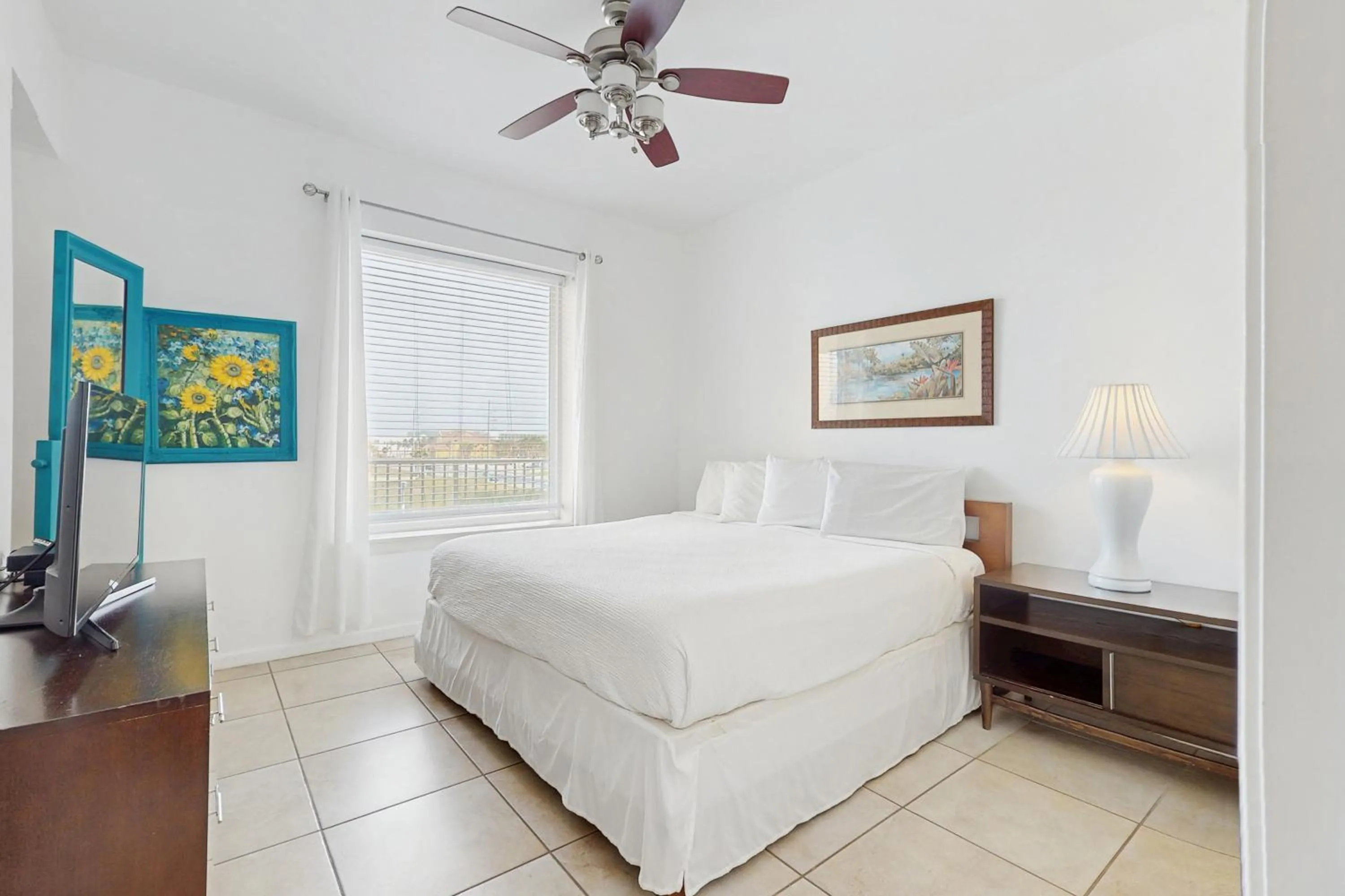 Bed in Las Marinas Condominiums 405