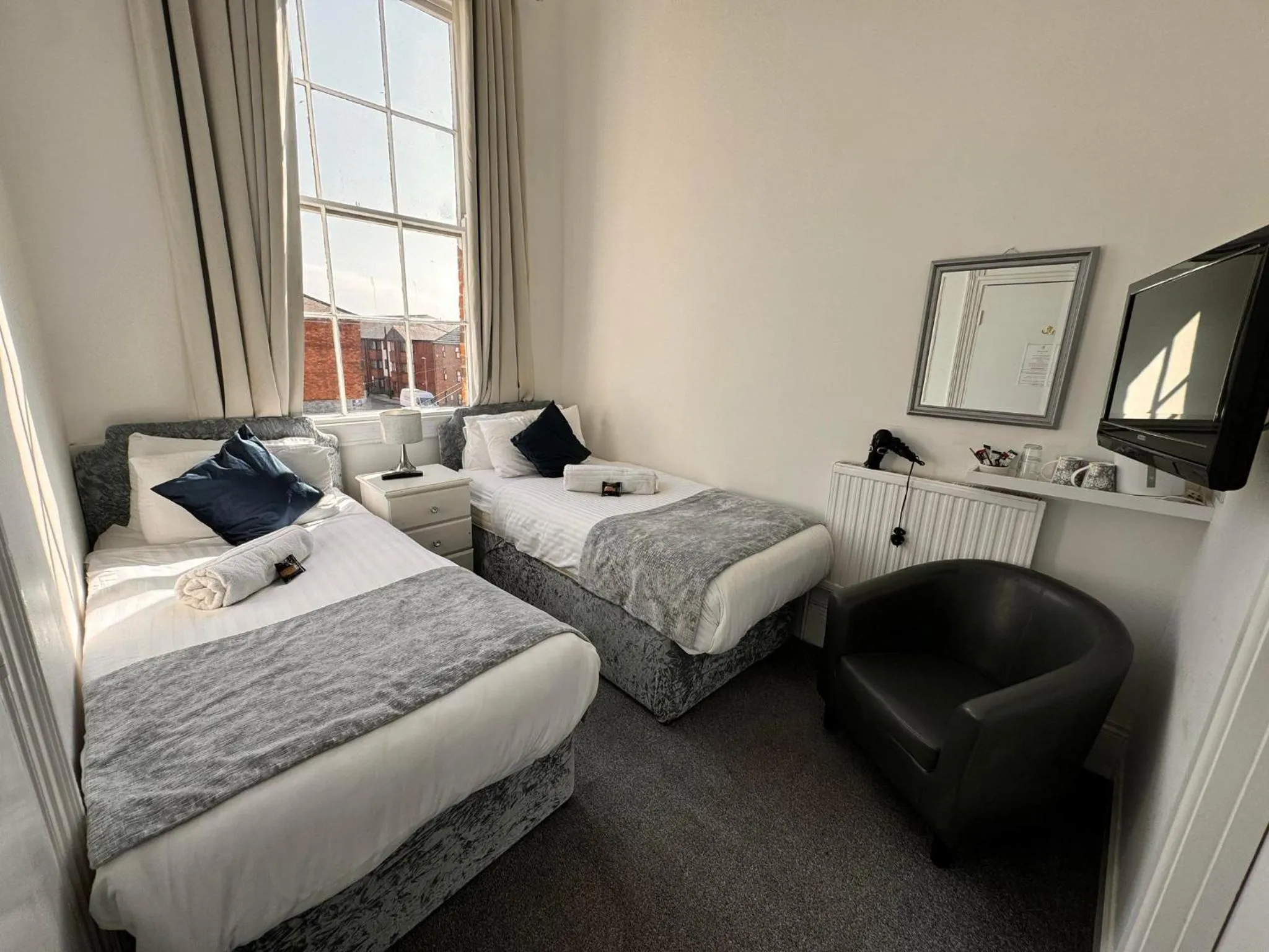 Bedroom, Bed in The Jubilee Hotel East - with NEWLY REFURBISHED SPA FACILITIES - GAMESPIT - AND SMOKEHOUSE