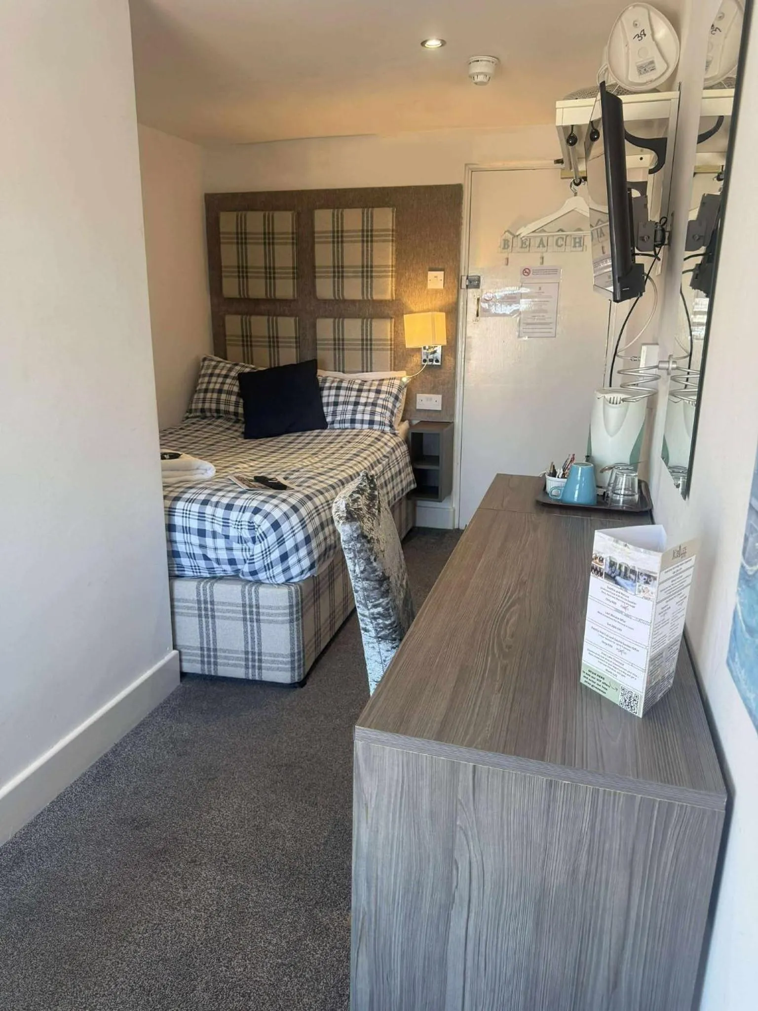Bedroom, Bed in The Jubilee Hotel East - with NEWLY REFURBISHED SPA FACILITIES - GAMESPIT - AND SMOKEHOUSE