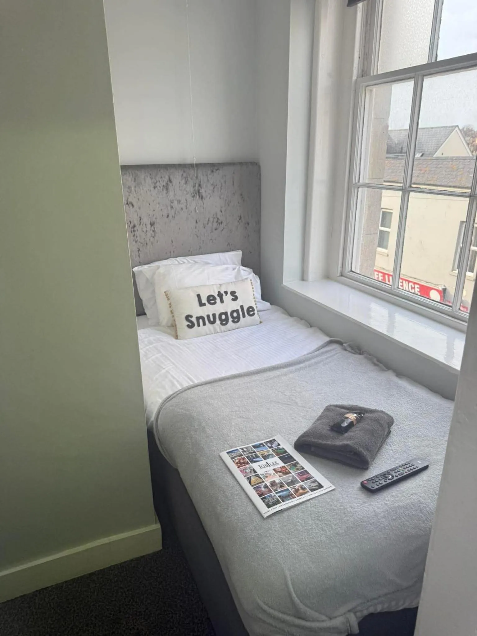 Bedroom, Bed in The Jubilee Hotel East - with NEWLY REFURBISHED SPA FACILITIES - GAMESPIT - AND SMOKEHOUSE