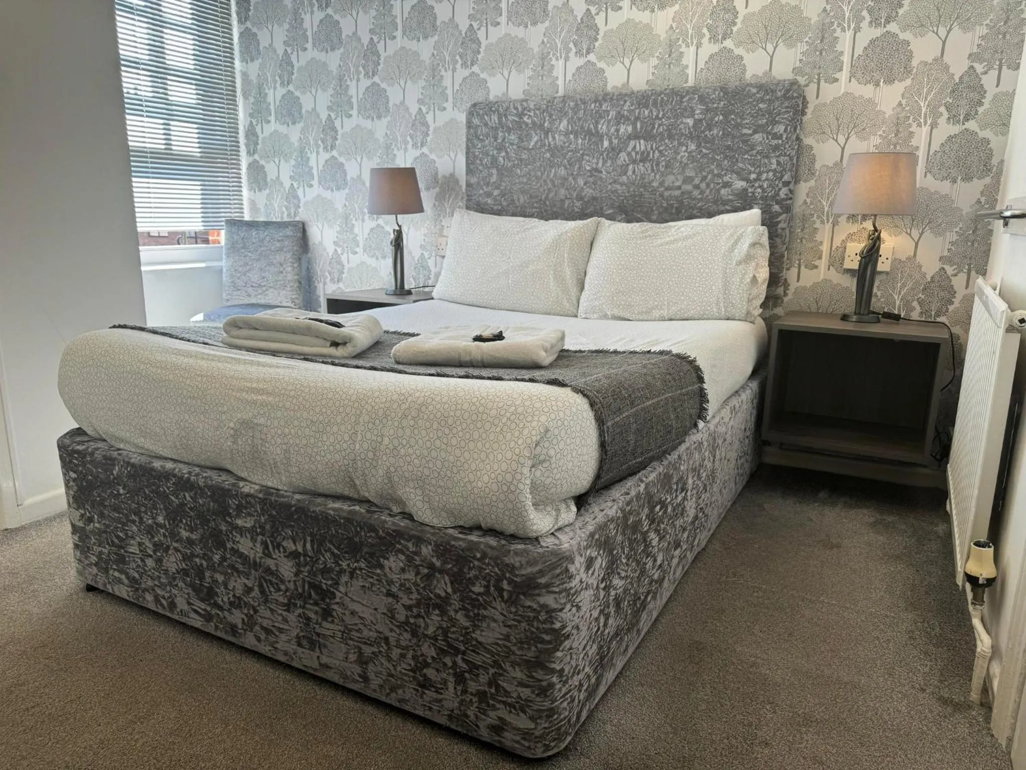 Bed in The Jubilee Hotel East - with NEWLY REFURBISHED SPA FACILITIES - GAMESPIT - AND SMOKEHOUSE