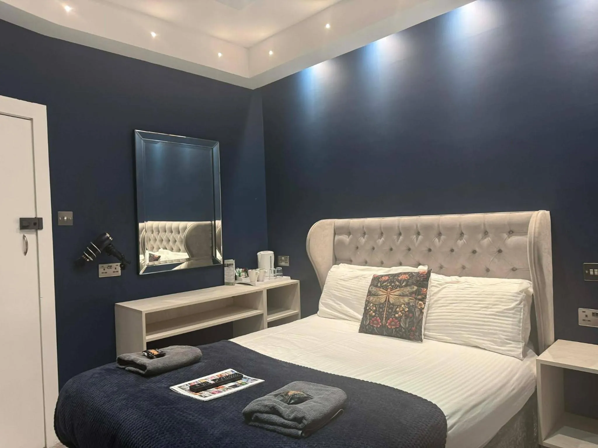 Bedroom, Bed in The Jubilee Hotel East - with NEWLY REFURBISHED SPA FACILITIES - GAMESPIT - AND SMOKEHOUSE