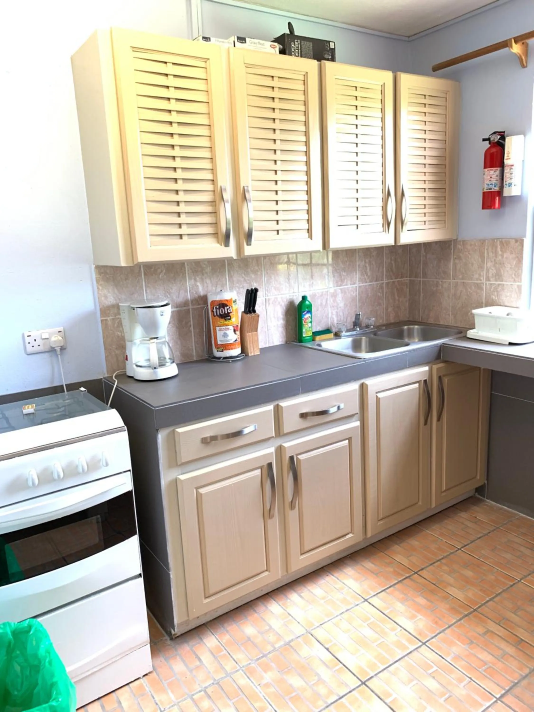 Kitchen or kitchenette in Cool Running Apartments