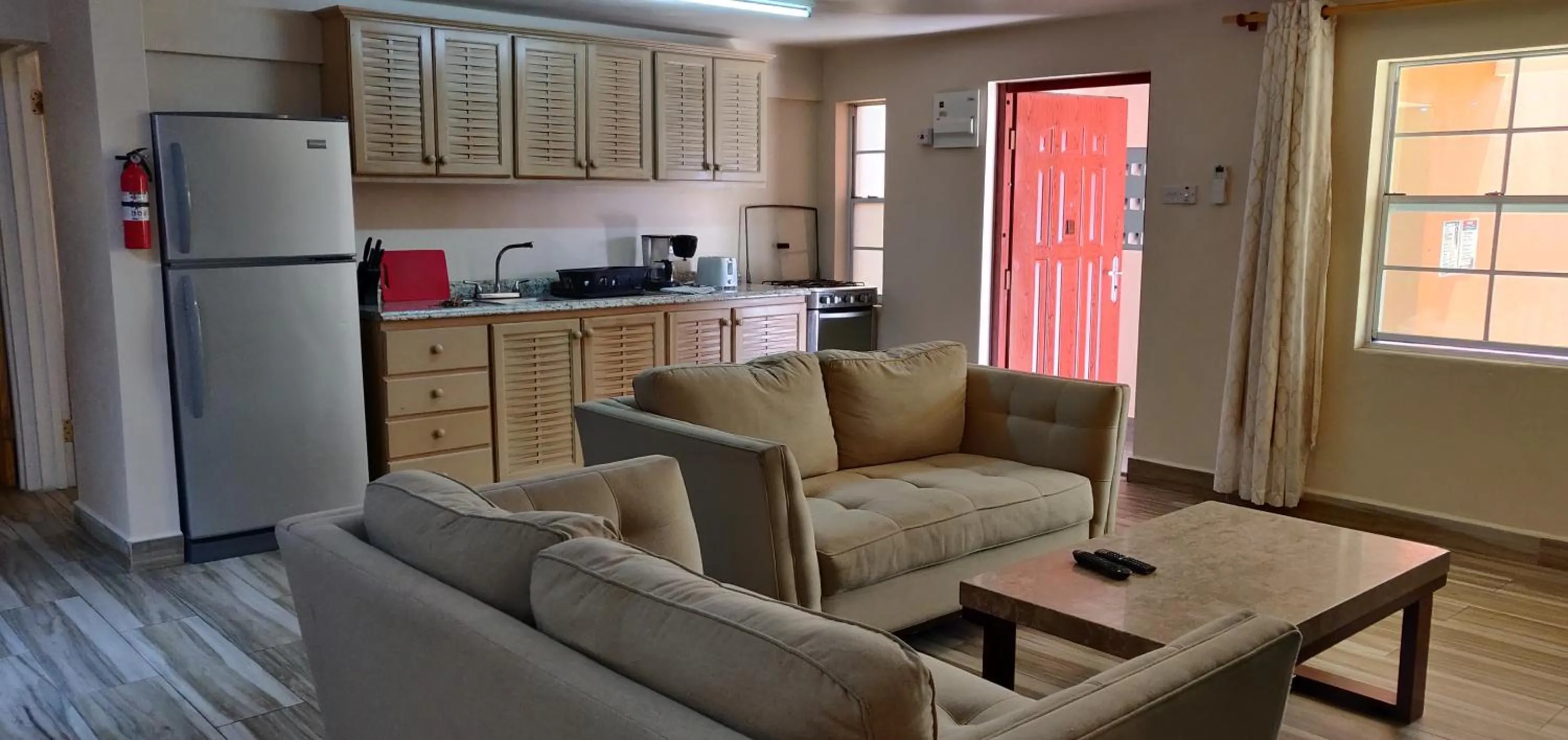 Kitchen or kitchenette in Cool Running Apartments