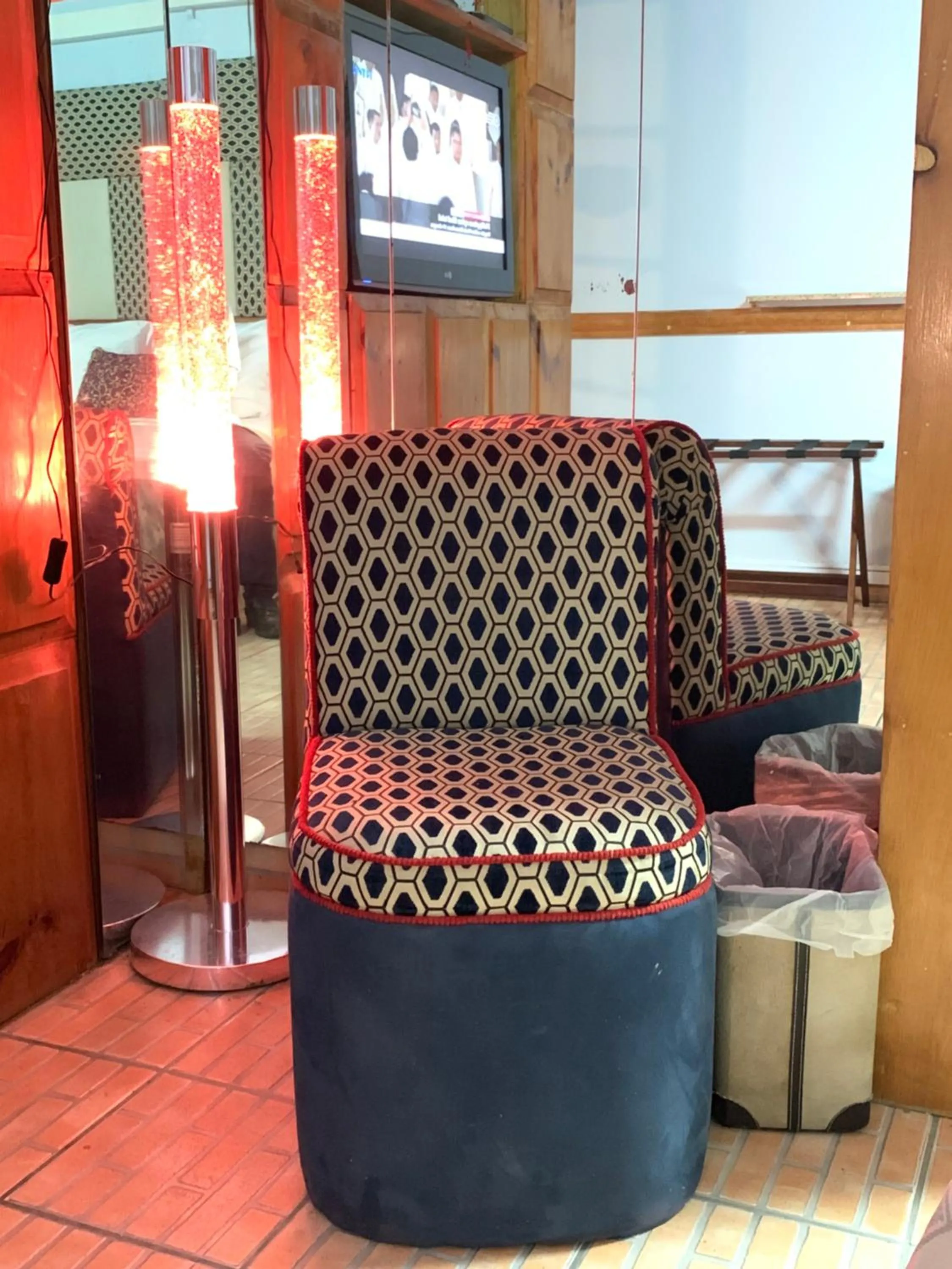 Seating area in Cool Running Apartments