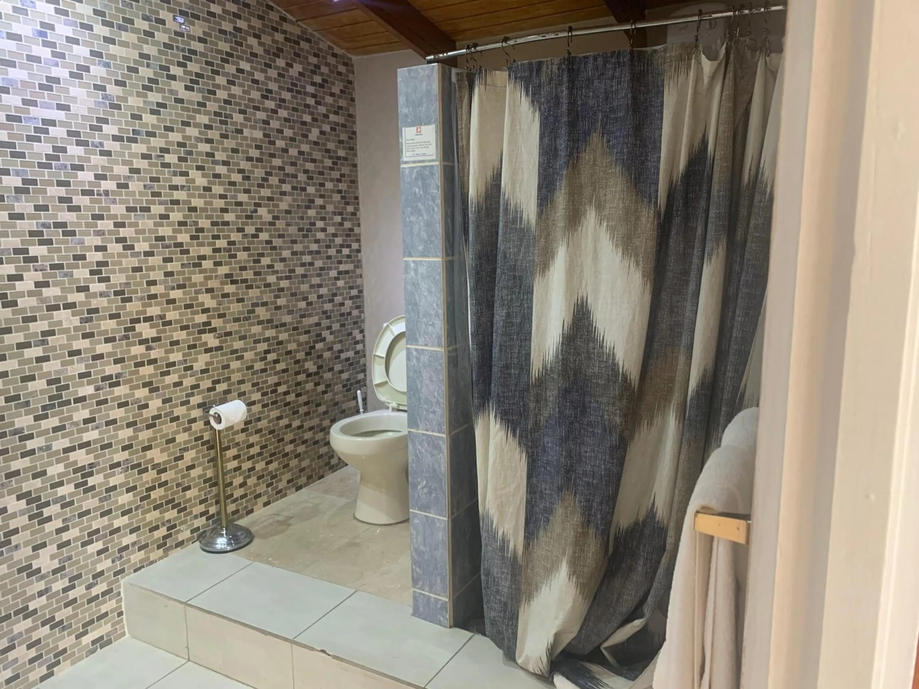Shower in Cool Running Apartments