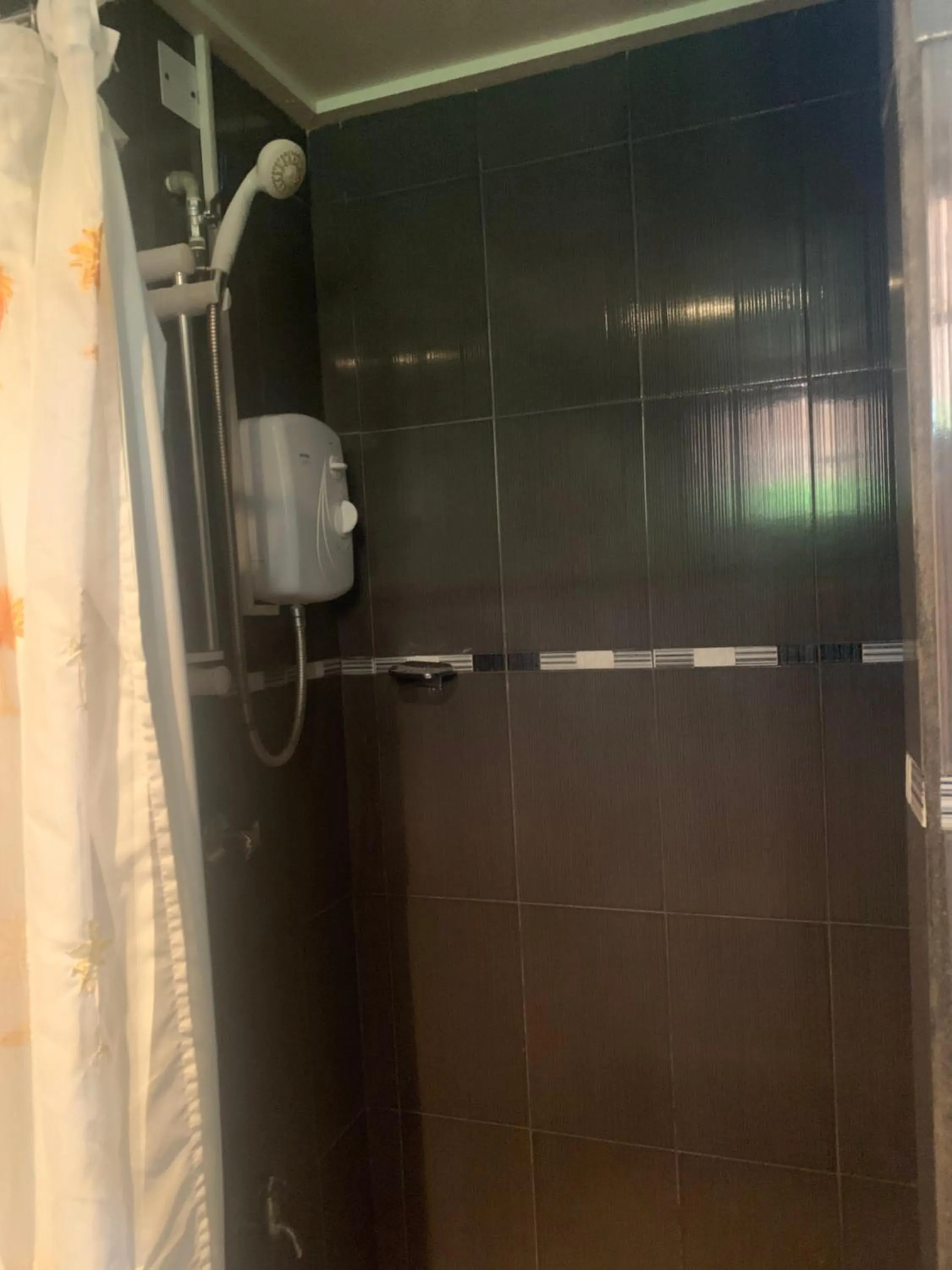 Shower in Cool Running Apartments