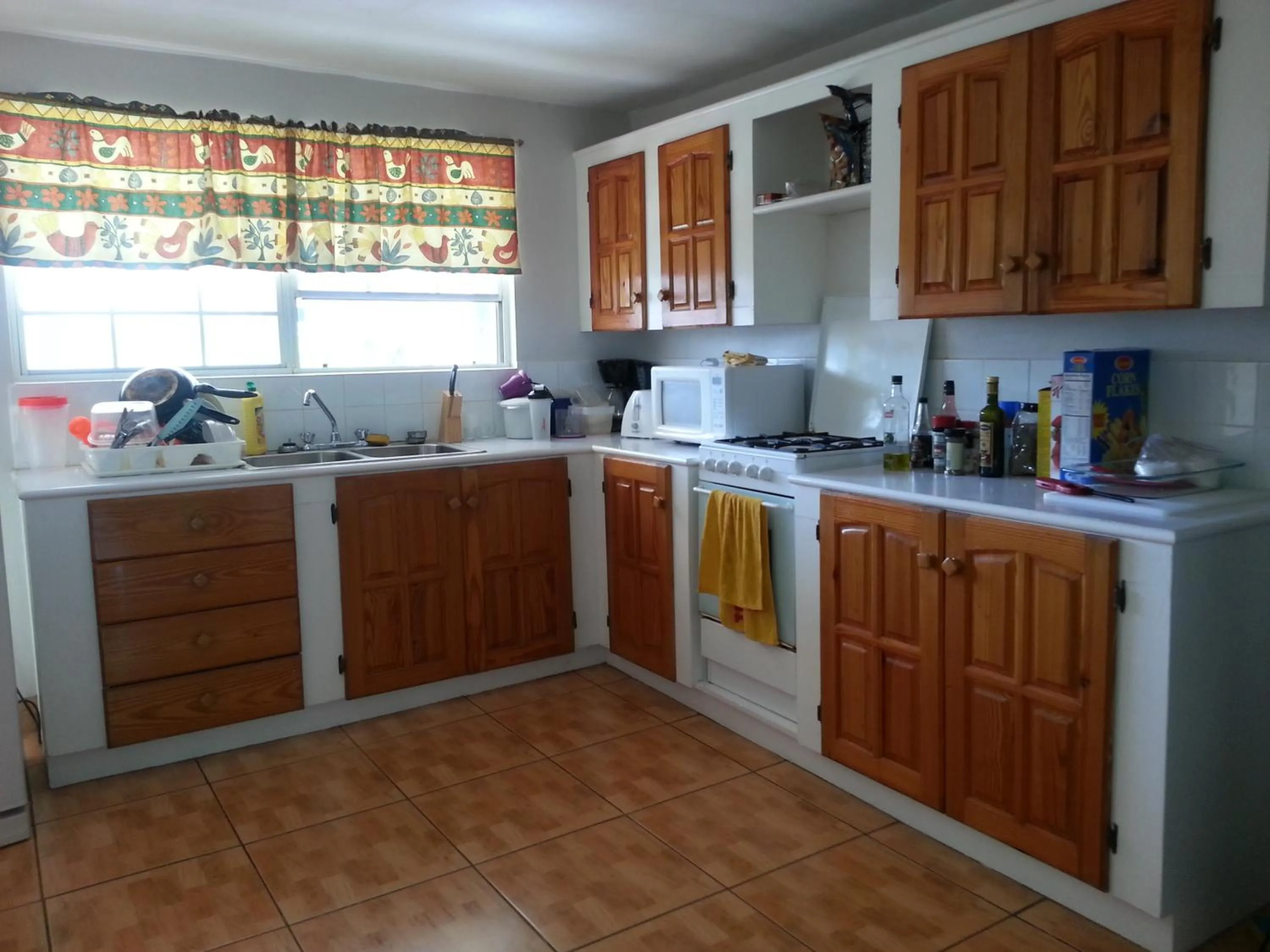 Kitchen or kitchenette in Cool Running Apartments