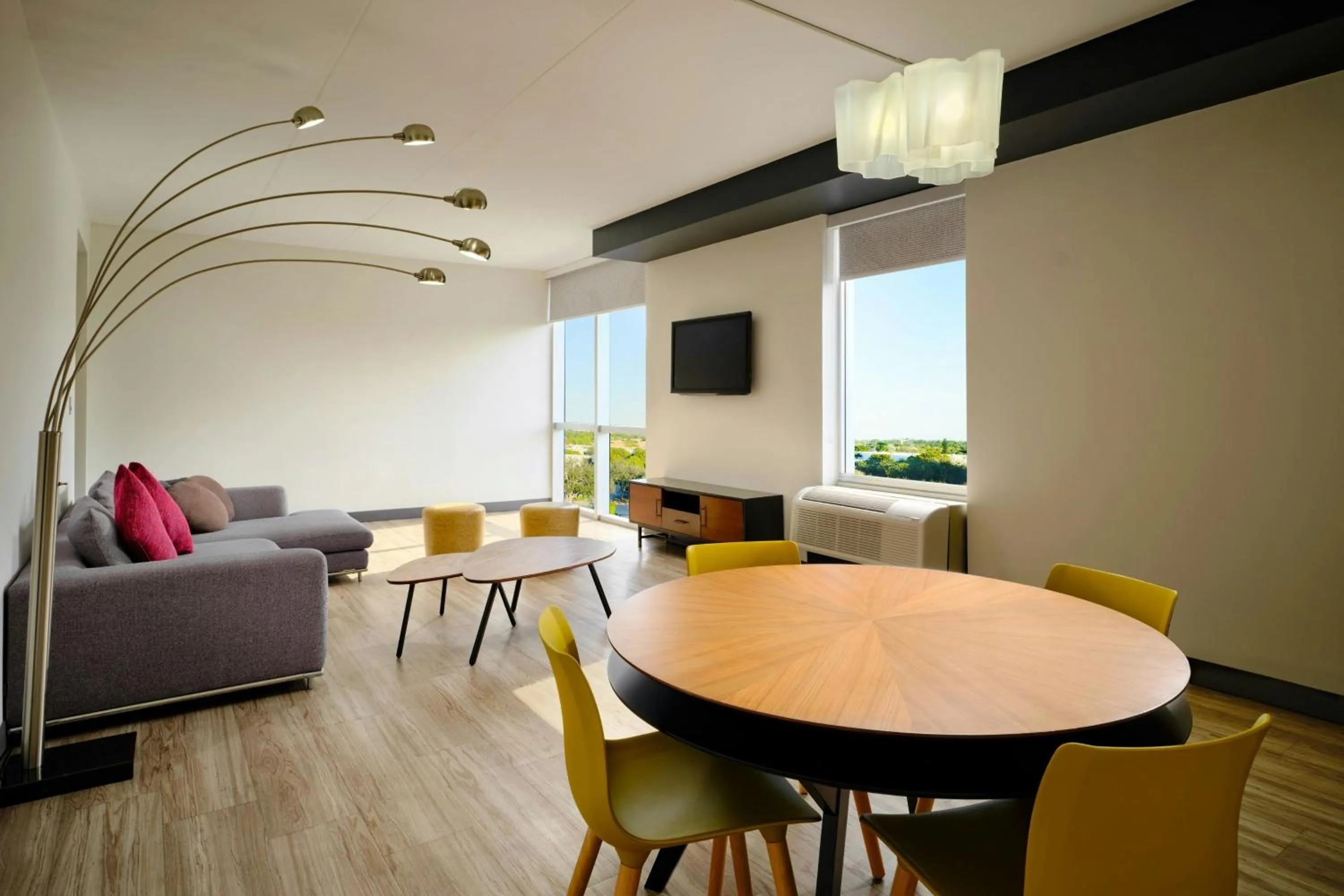 Living room in Aloft Miami Doral