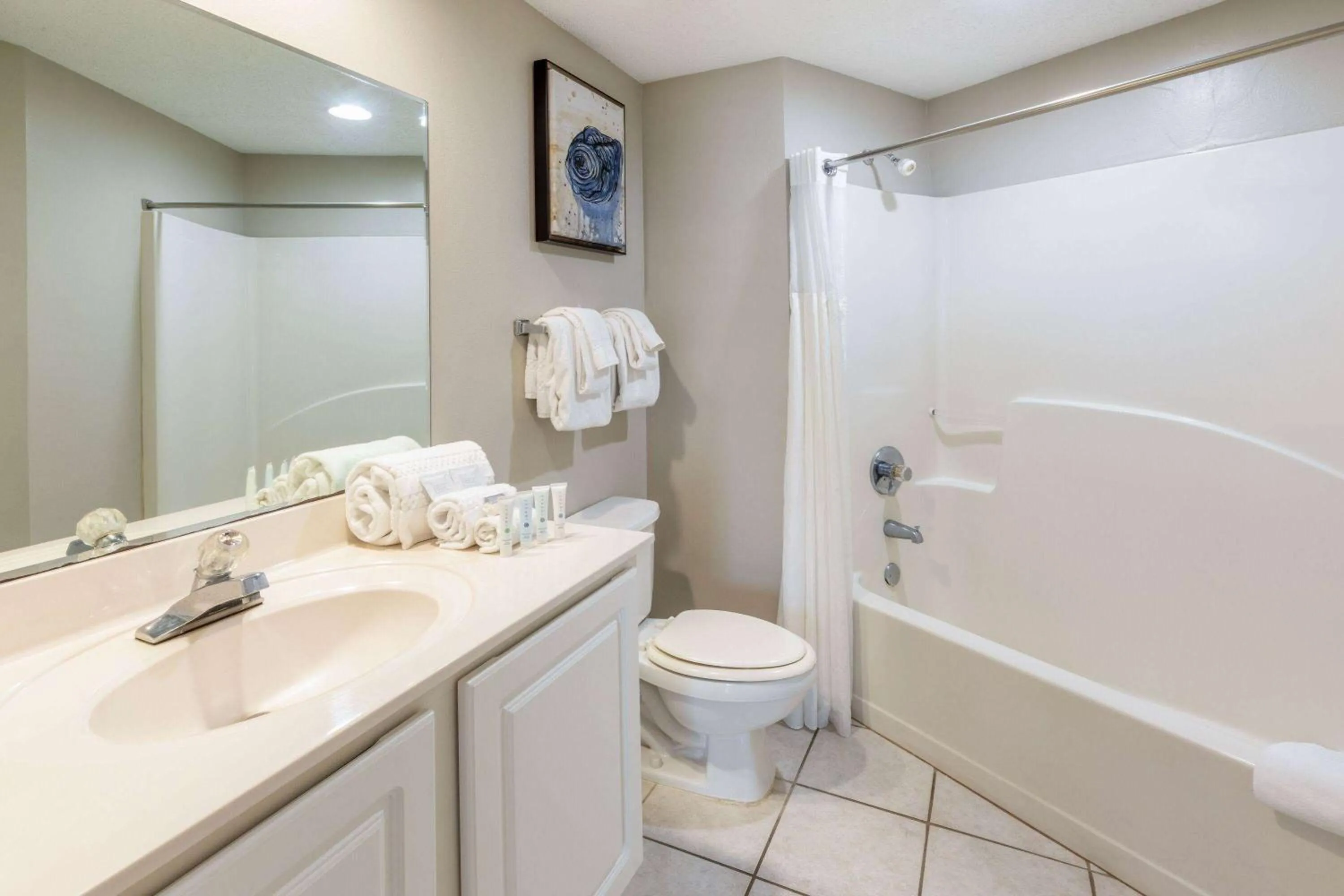 Bed in Palm Beach Resort Orange Beach a Ramada by Wyndham