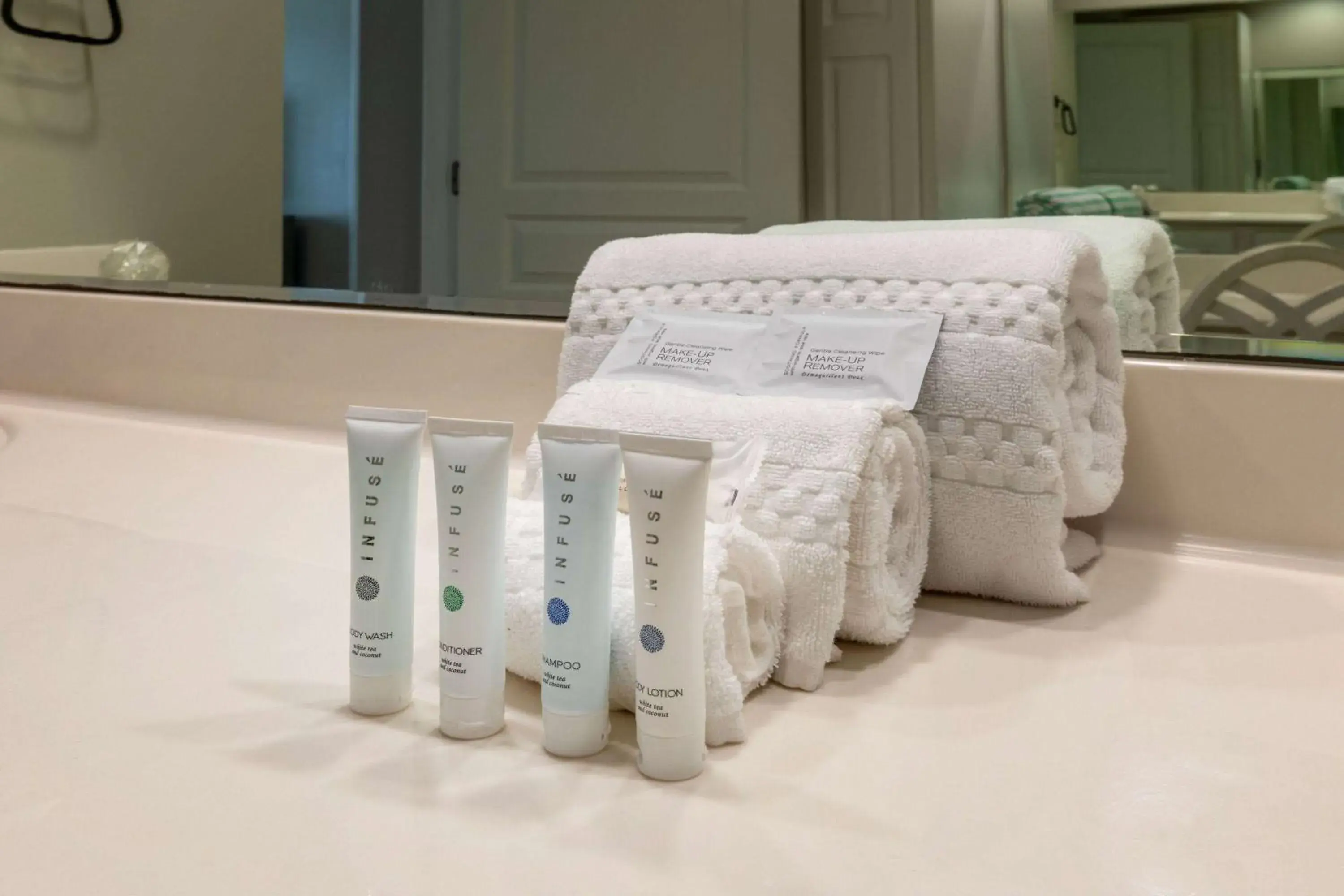 Bed in Palm Beach Resort Orange Beach a Ramada by Wyndham Bed in Palm Beach Resort Orange Beach a Ramada by Wyndham