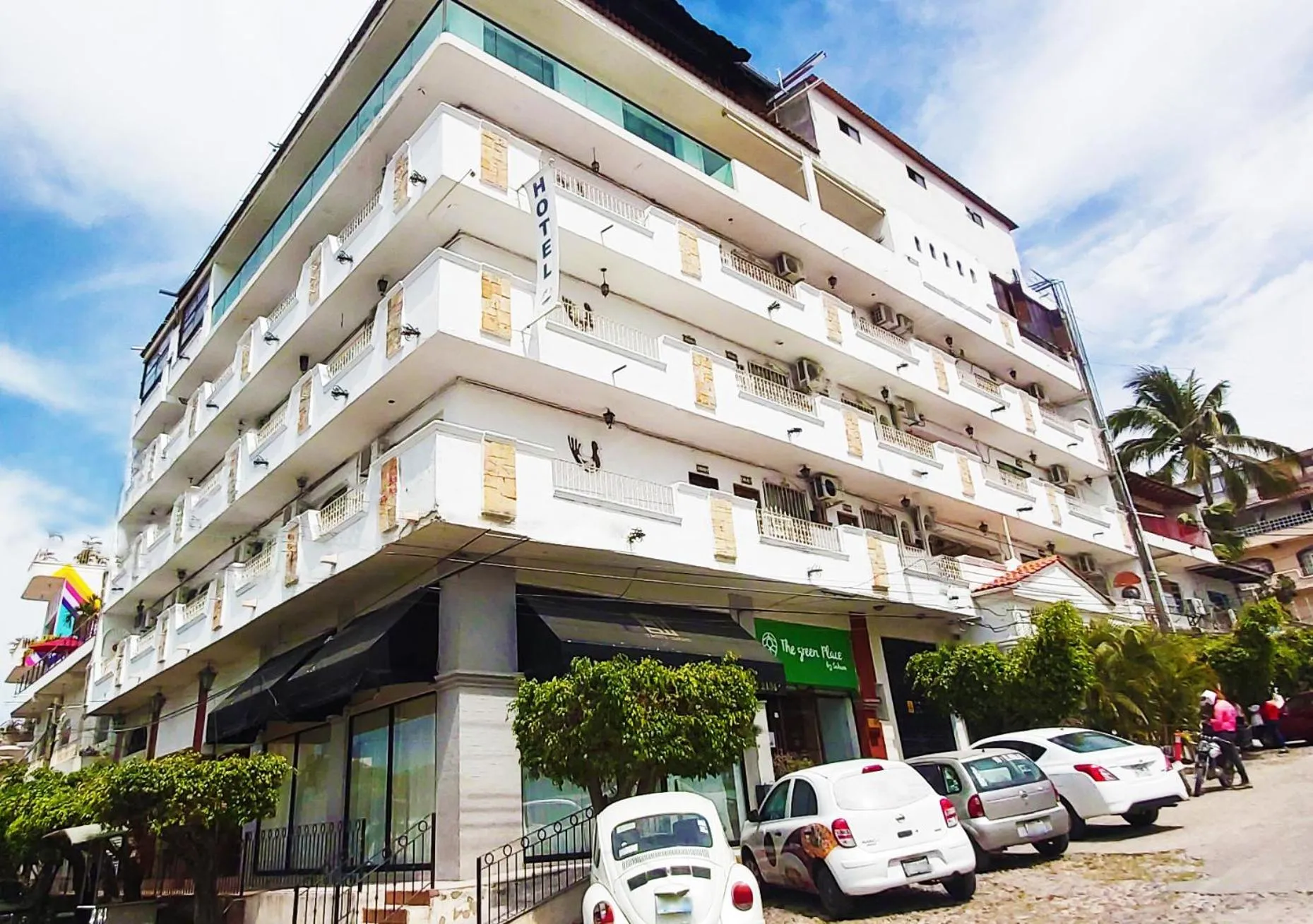 Property building in Paloma del Mar