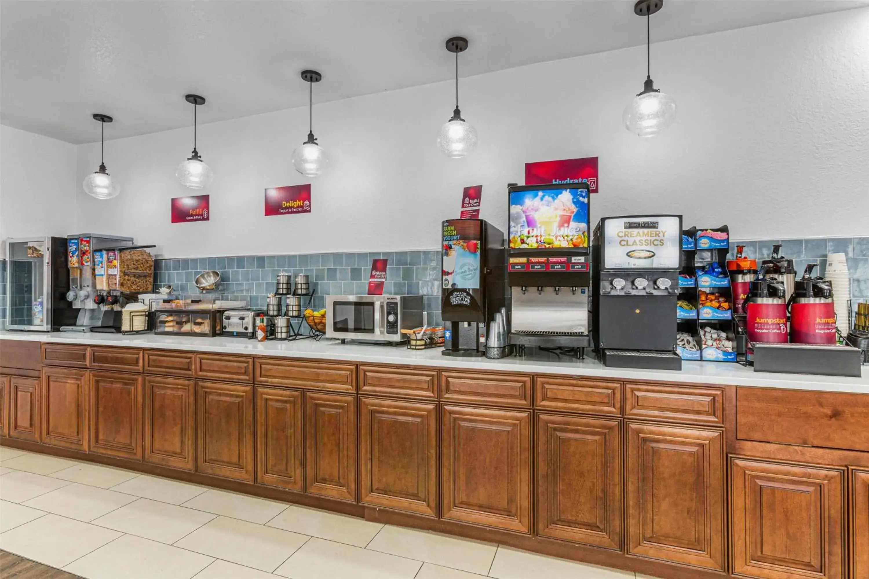 Breakfast in Best Western Plus Ruidoso Inn Breakfast in Best Western Plus Ruidoso Inn