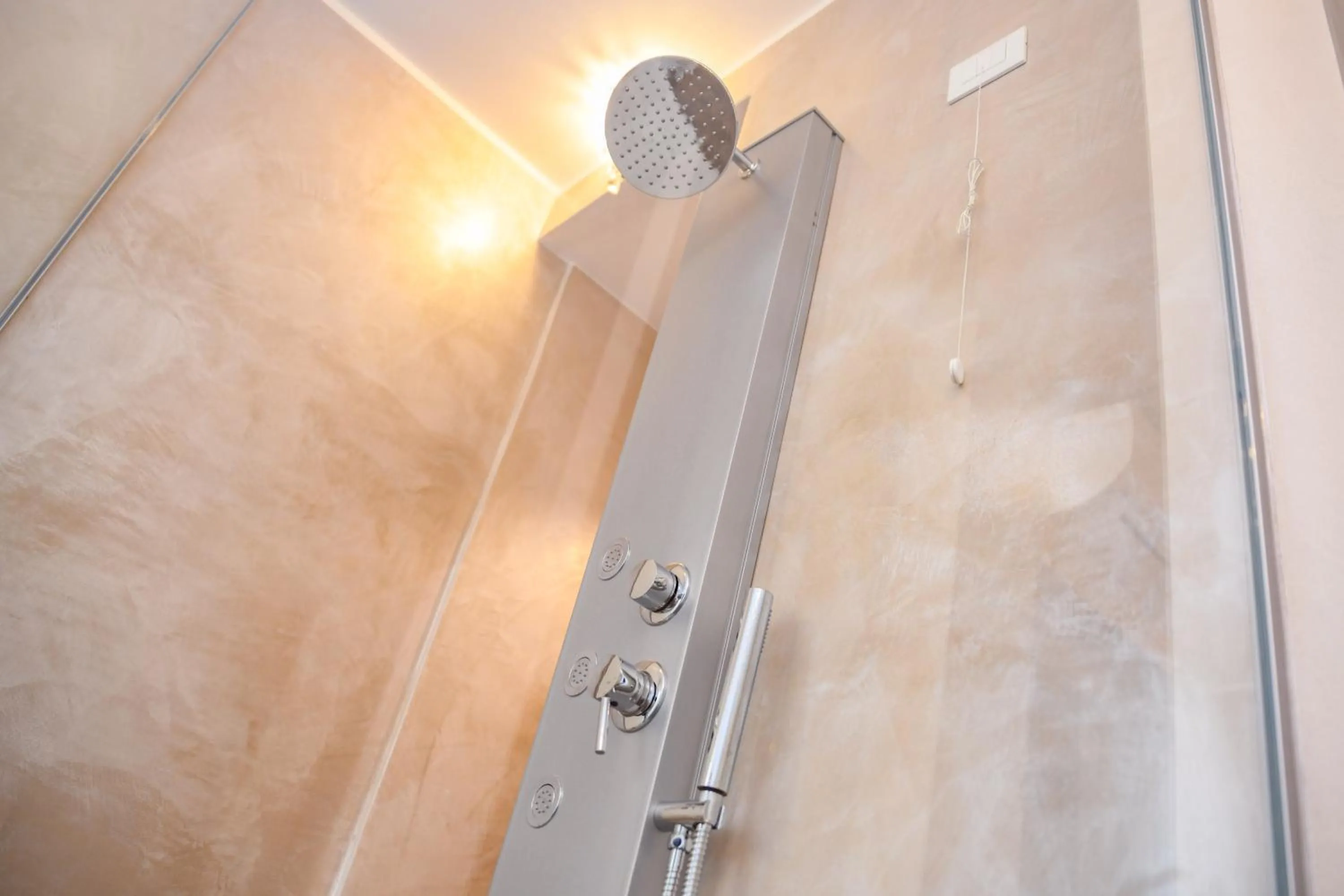 Property building in Luxury Suite Sirmione