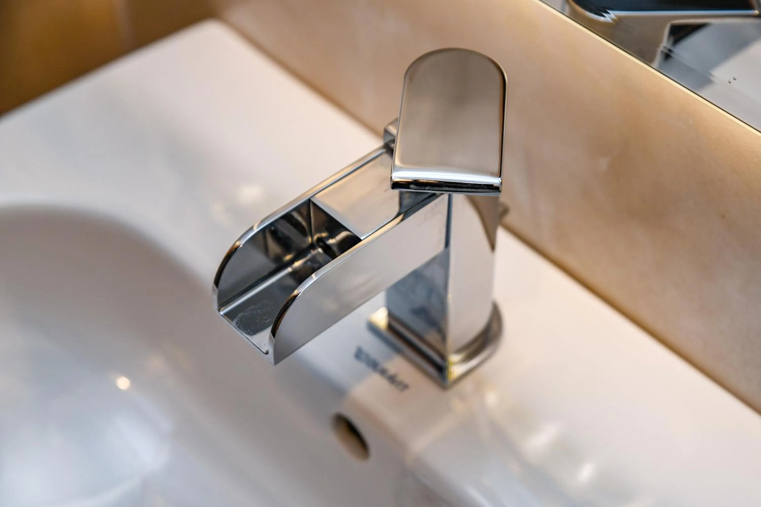 Property building in Luxury Suite Sirmione