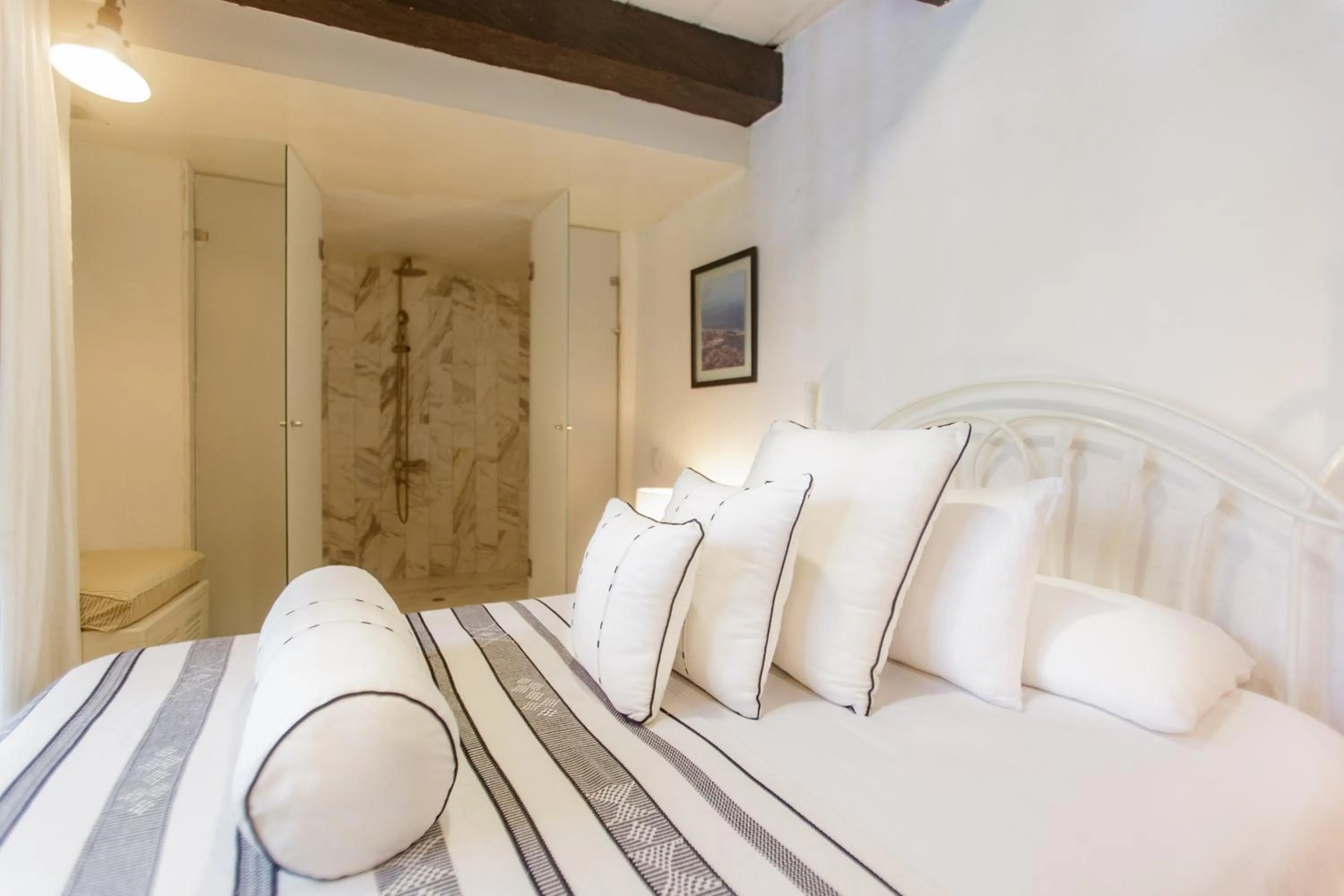 Bed in Leones de Alba Hotel Boutique