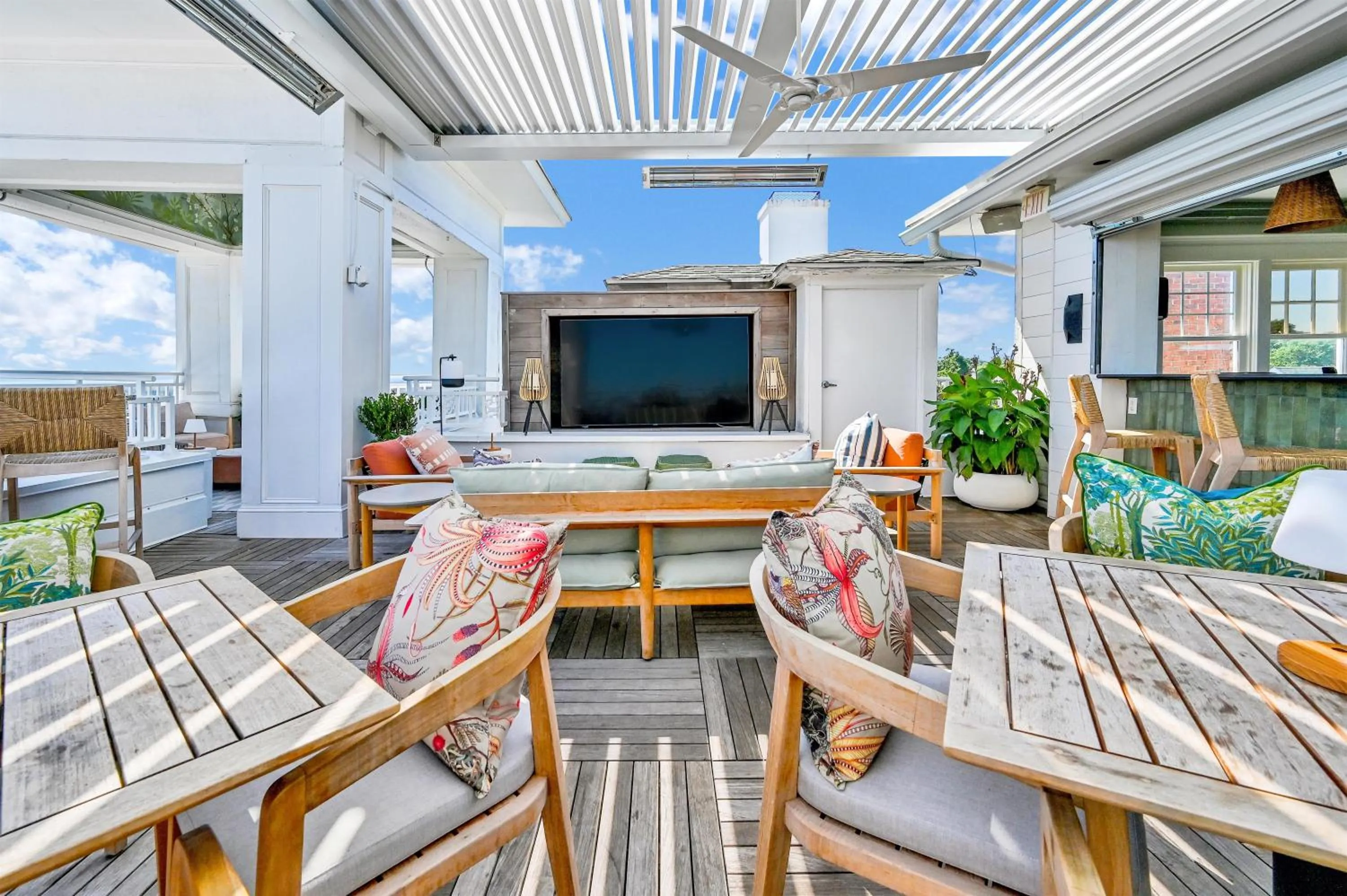 Dining area in The Partridge Inn Augusta, Curio Collection by Hilton