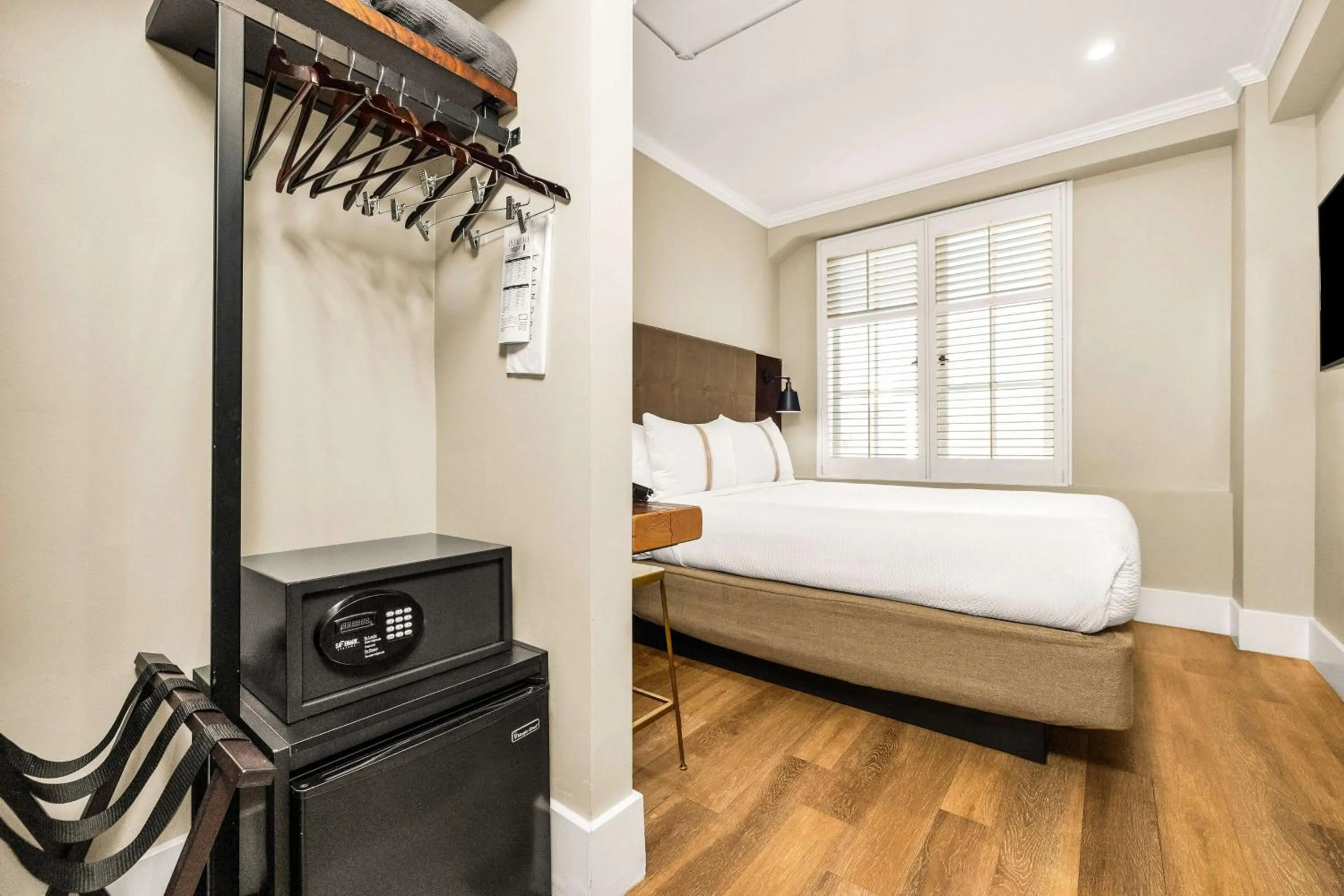 Bed in Hotel Petaluma, Tapestry Collection by Hilton