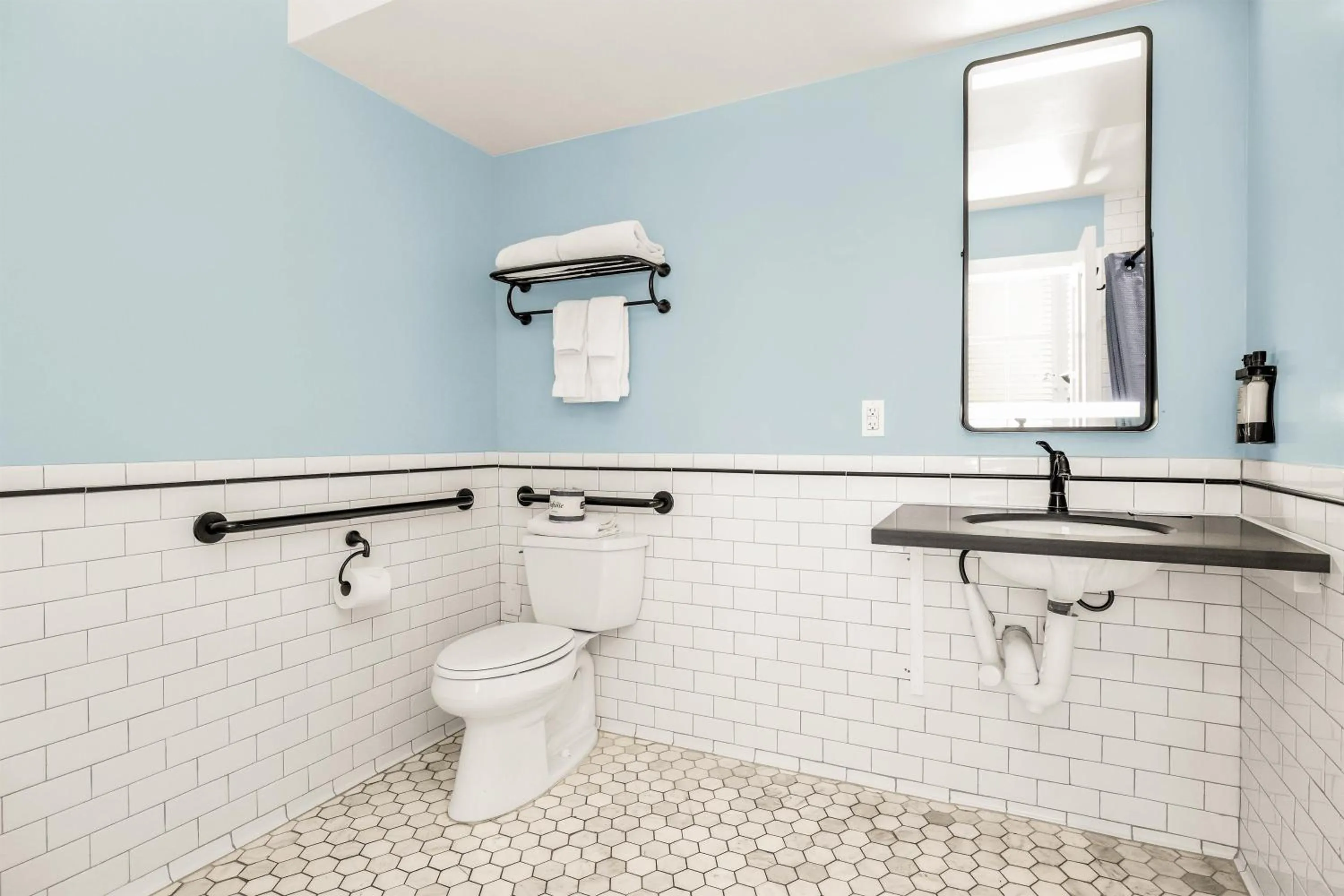 Bathroom in Hotel Petaluma, Tapestry Collection by Hilton