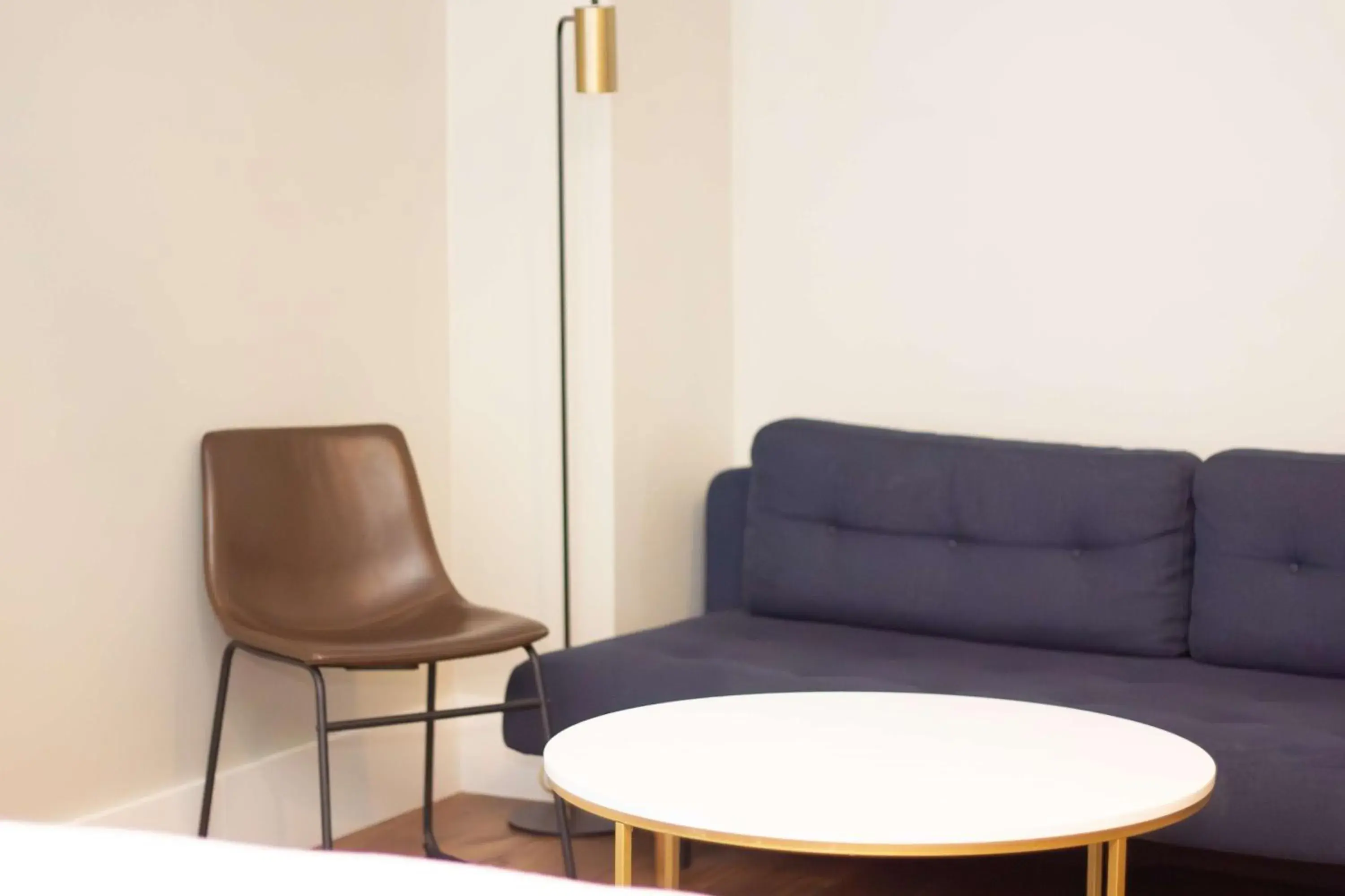 Junior King Suite with Seating Area in Hotel Petaluma, Tapestry Collection by Hilton Junior King Suite with Seating Area in Hotel Petaluma, Tapestry Collection by Hilton