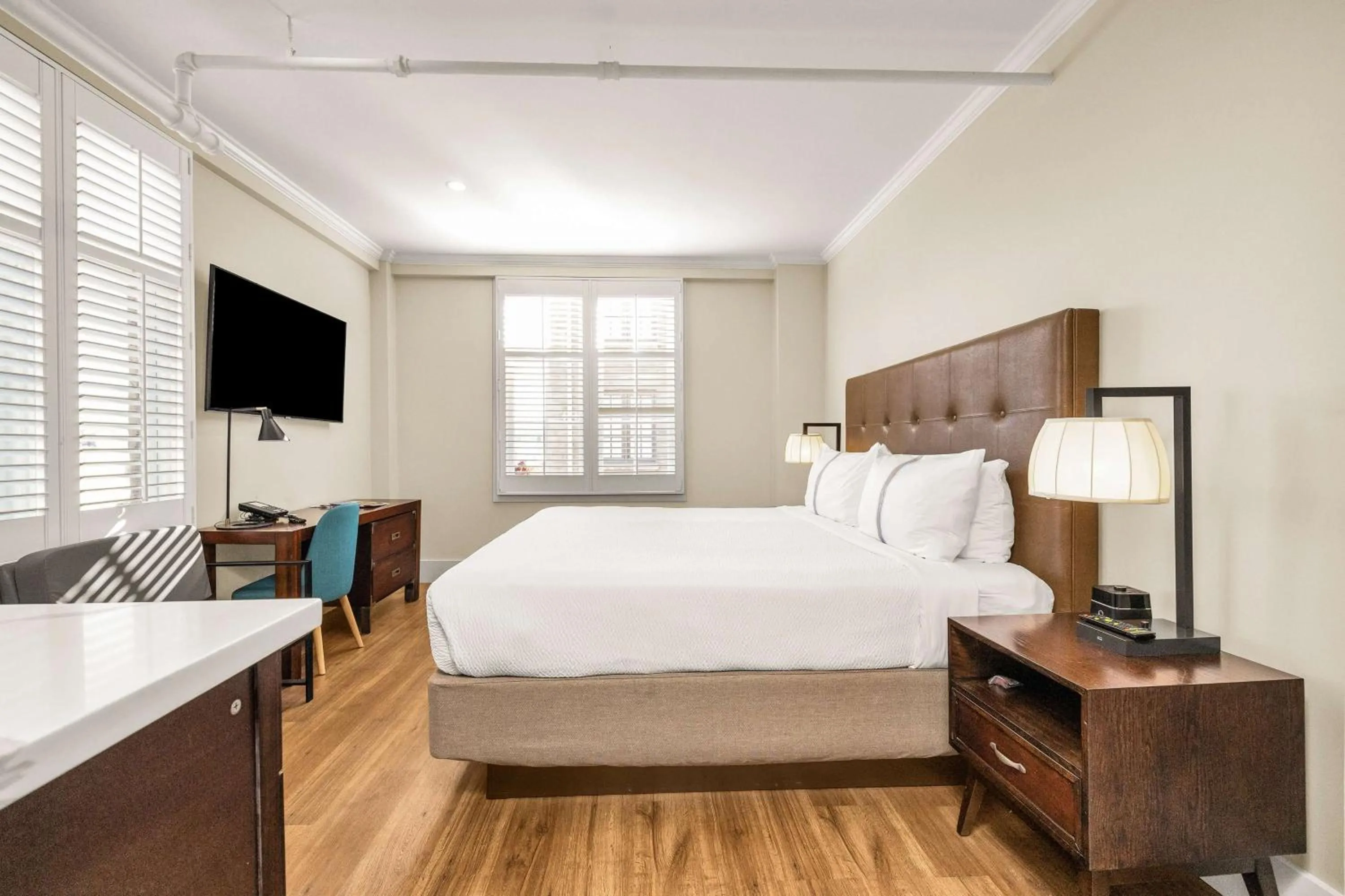 Bed in Hotel Petaluma, Tapestry Collection by Hilton