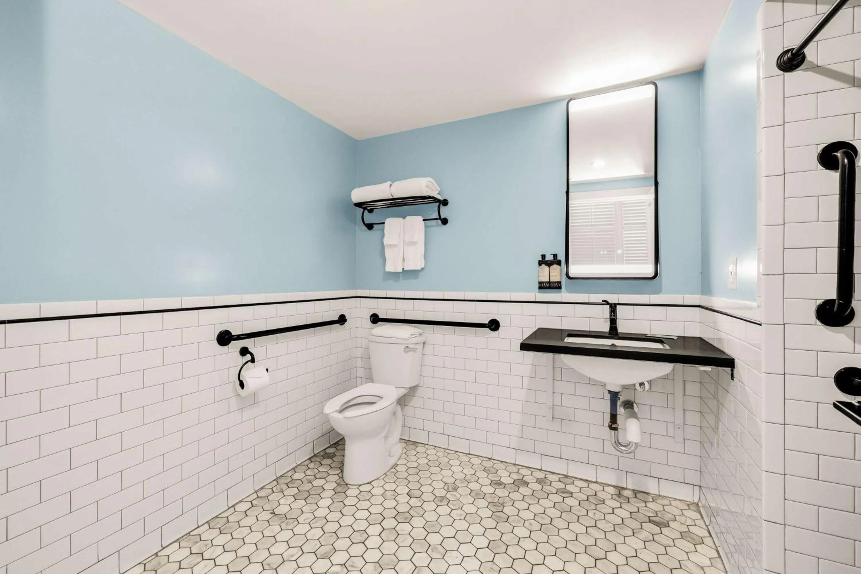 Bathroom in Hotel Petaluma, Tapestry Collection by Hilton