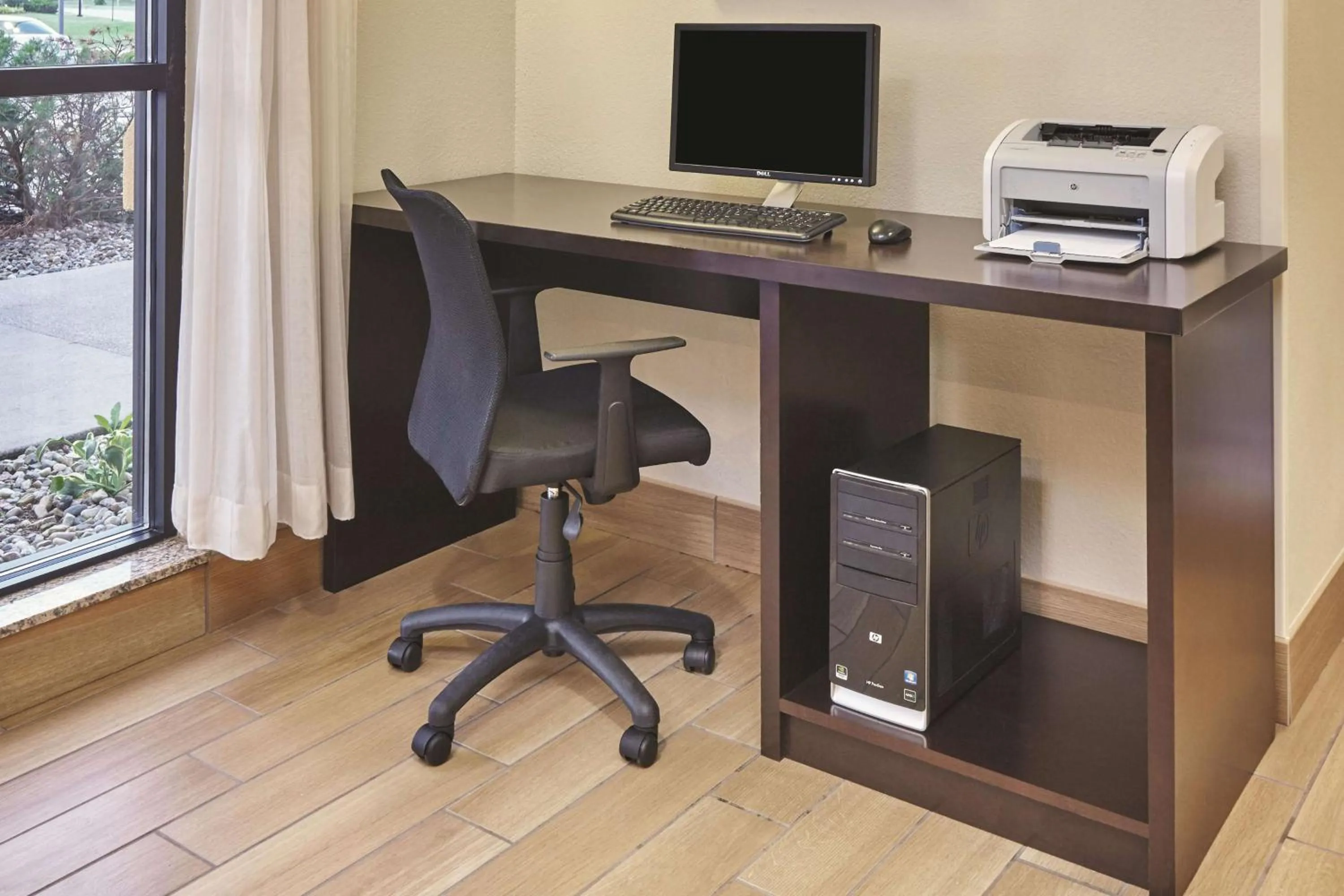 Business facilities in La Quinta by Wyndham South Bend