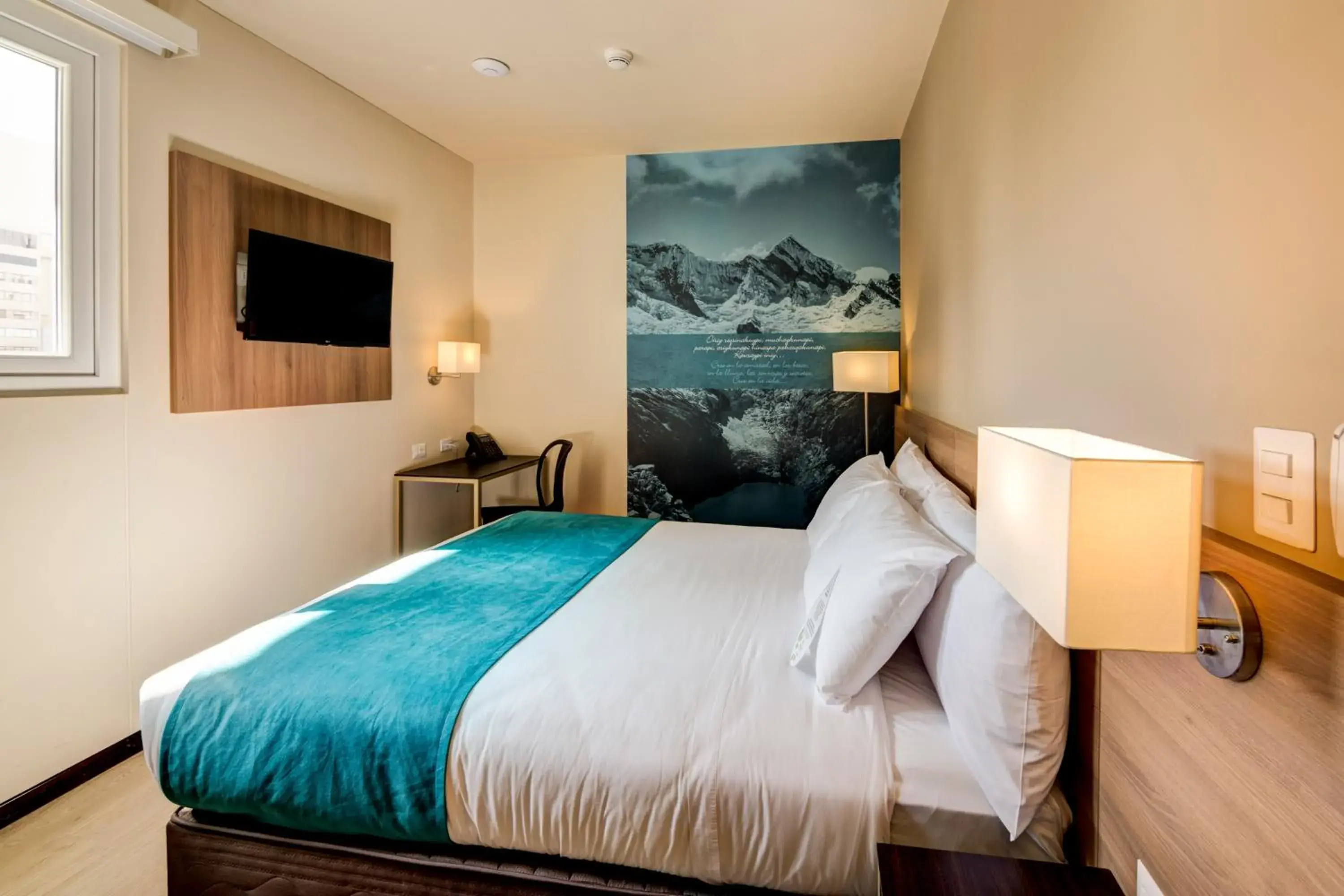 Photo of the whole room, Bed in Arawi Miraflores Express Photo of the whole room, Bed in Arawi Miraflores Express