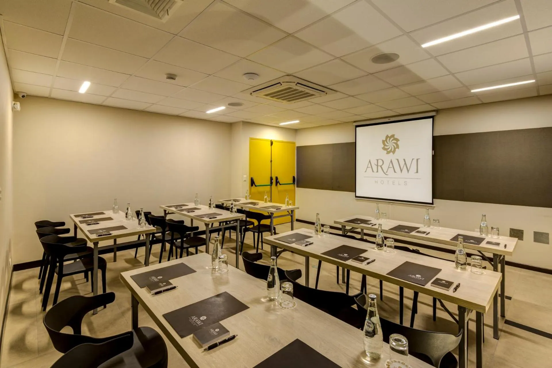 Business facilities in Arawi Miraflores Express