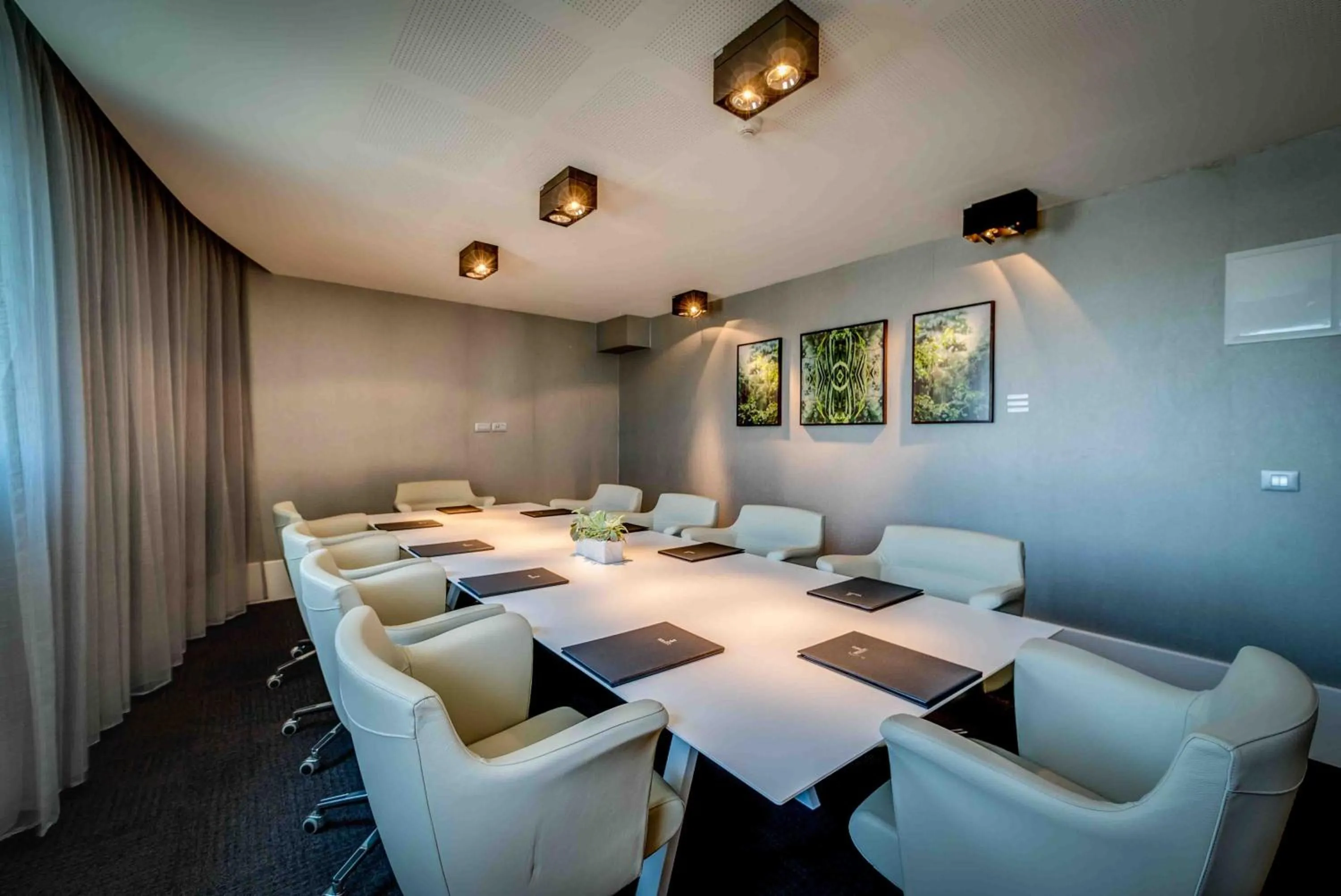 Business facilities in Royal Beach Hotel Tel Aviv by Isrotel Exclusive