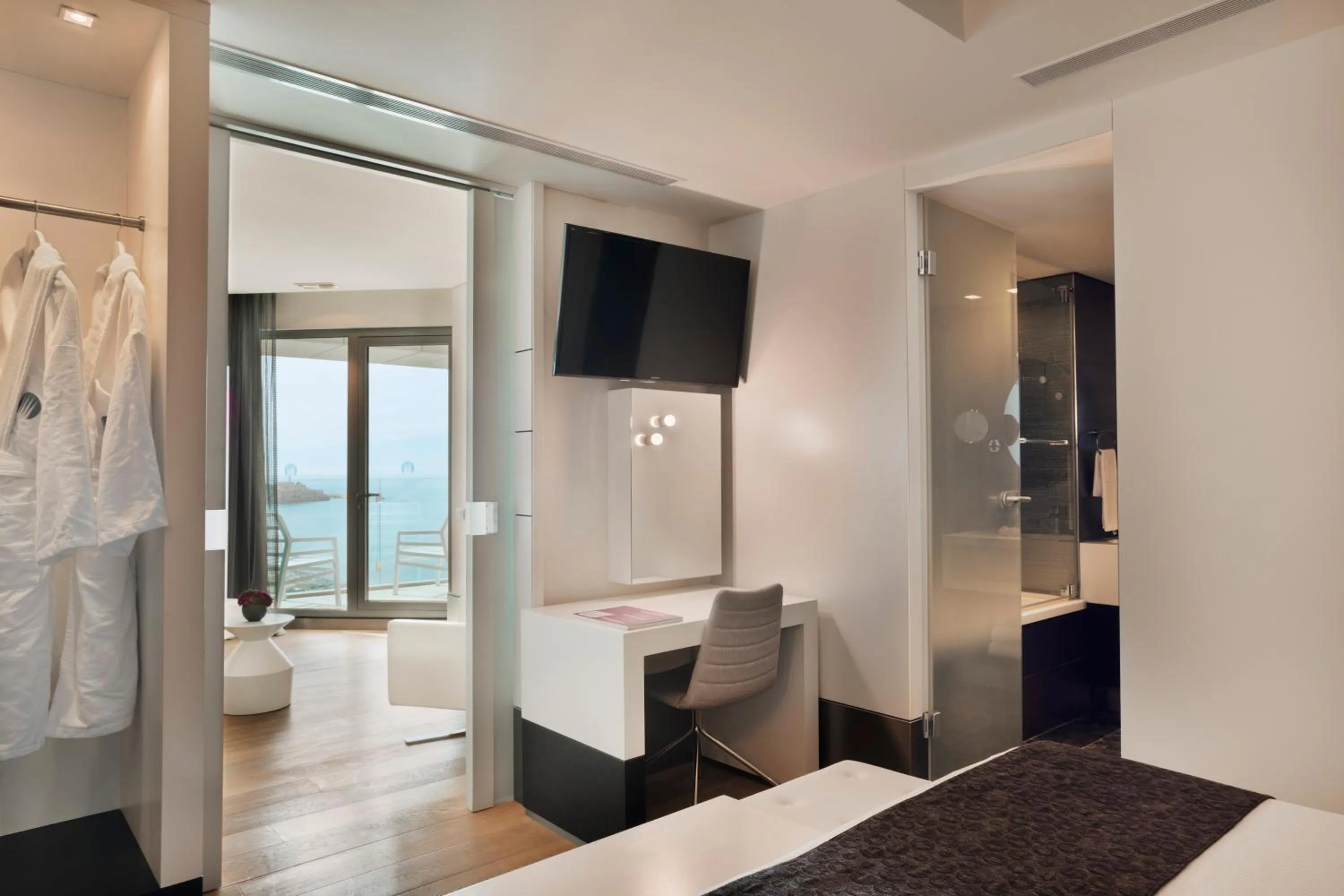 Bed in Royal Beach Hotel Tel Aviv by Isrotel Exclusive