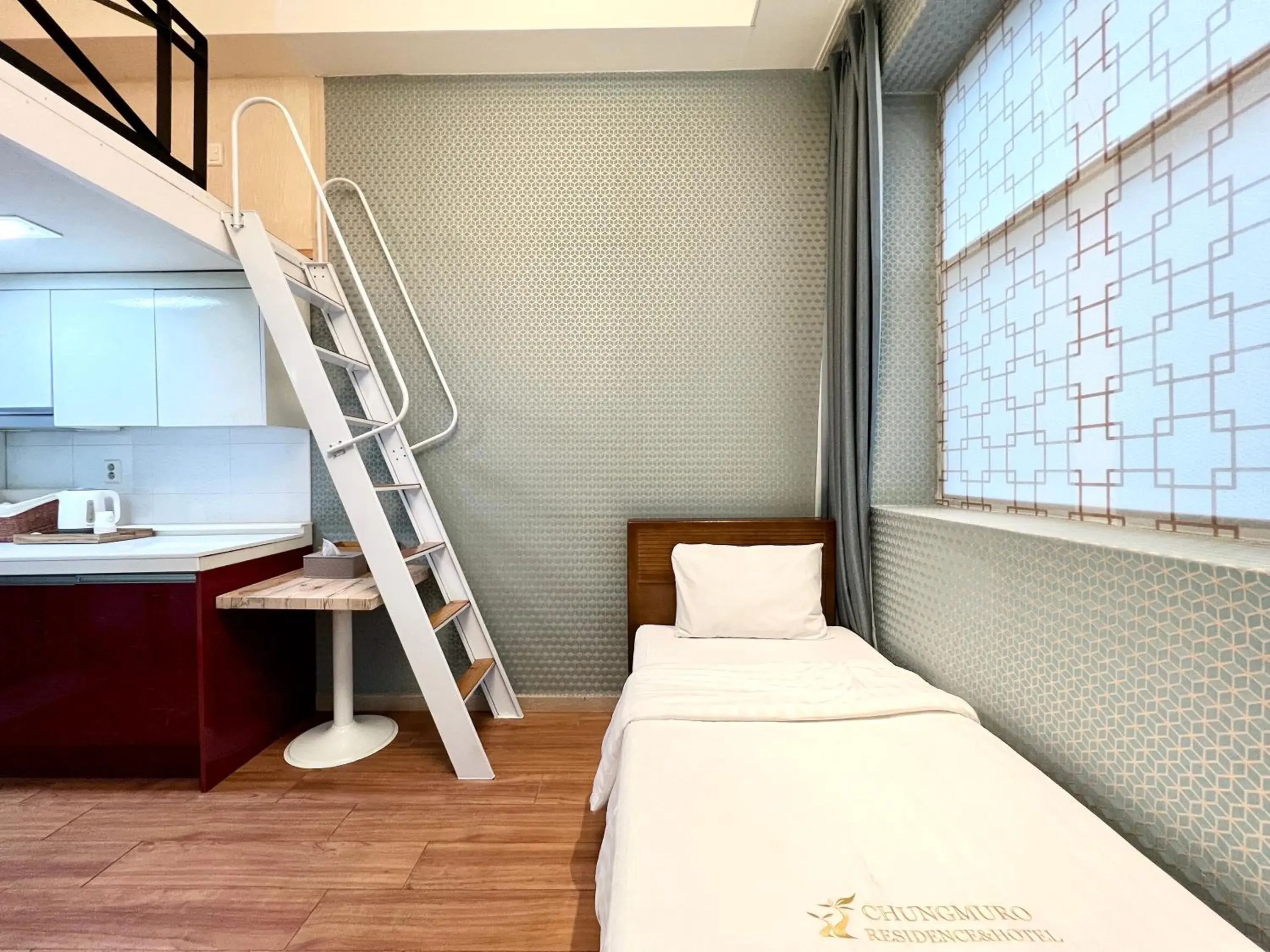 Twin Room with City View in Myeongdong Merlin Hotel Twin Room with City View in Myeongdong Merlin Hotel