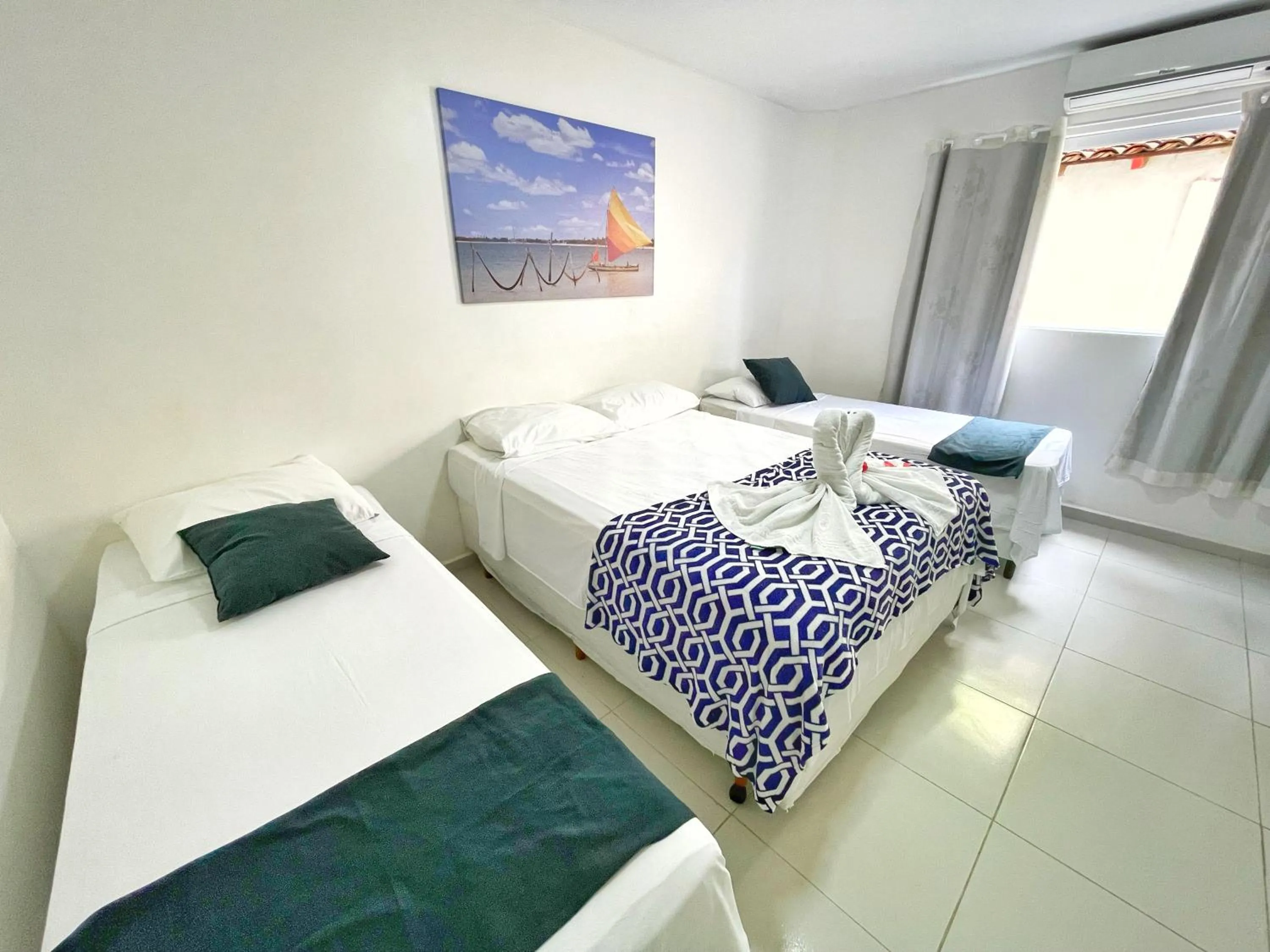 Bed in Pousada Sereia do Porto