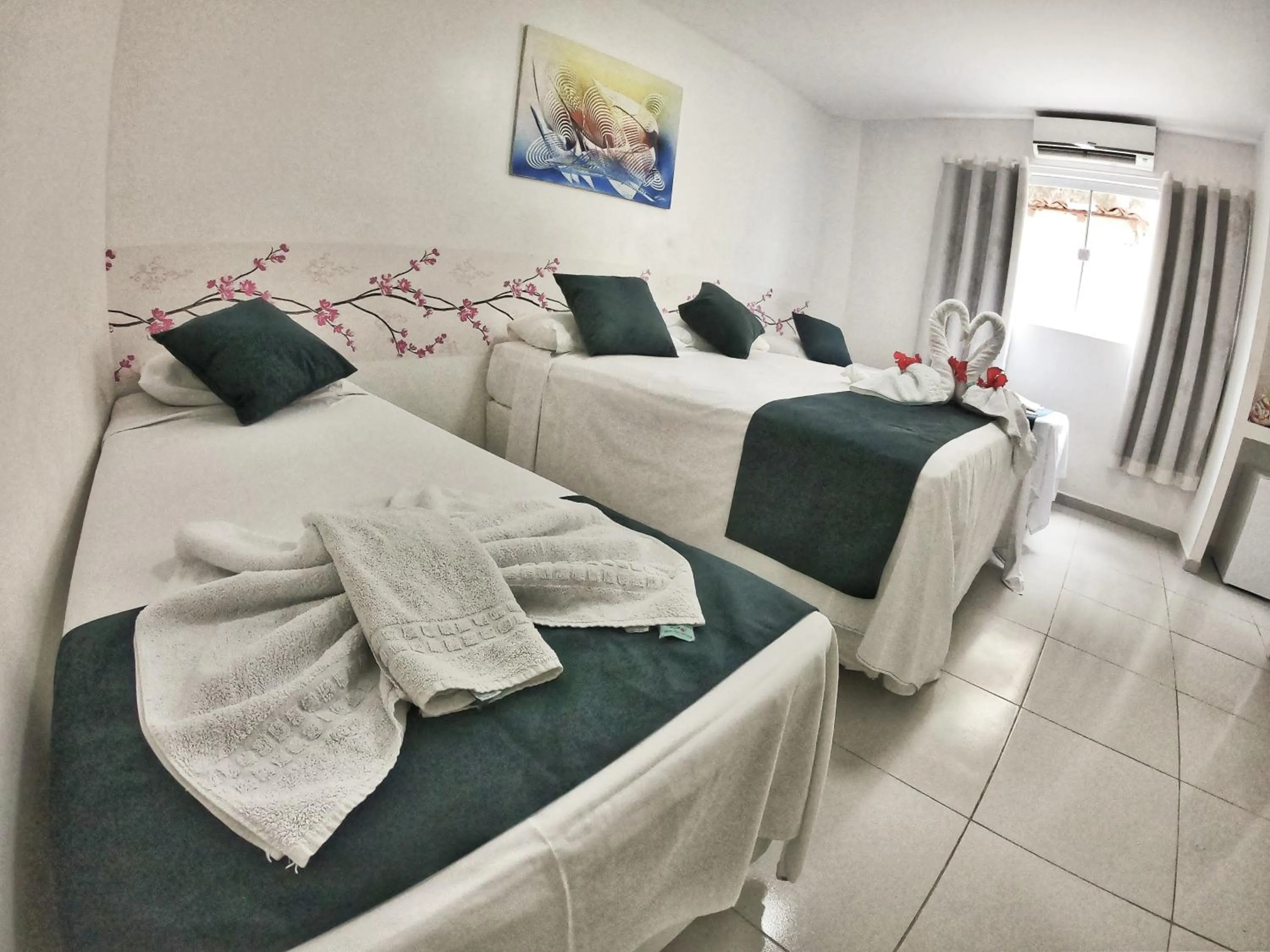 Bed in Pousada Sereia do Porto