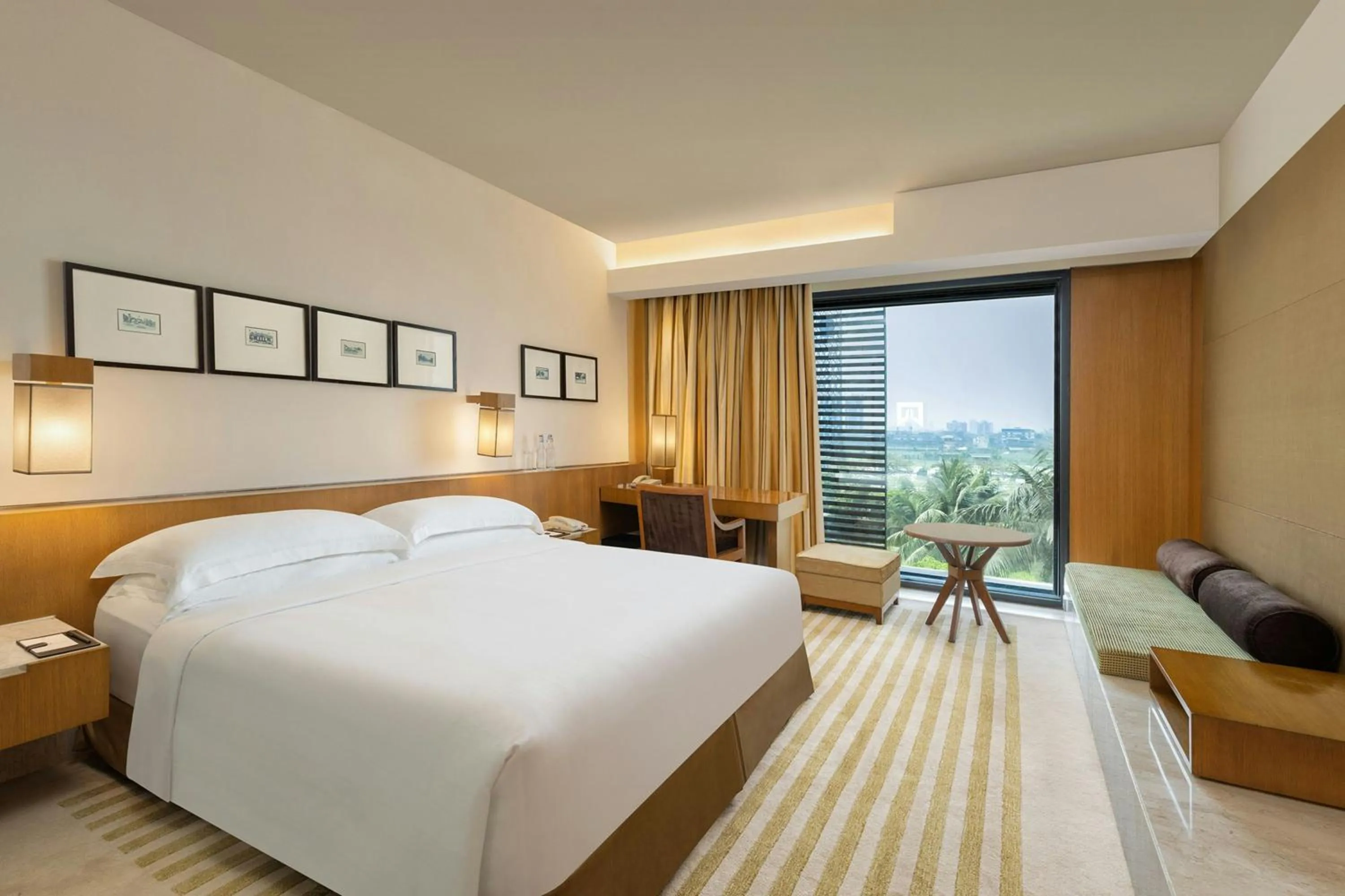 Photo of the whole room, Bed in ITC Sonar, a Luxury Collection Hotel, Kolkata