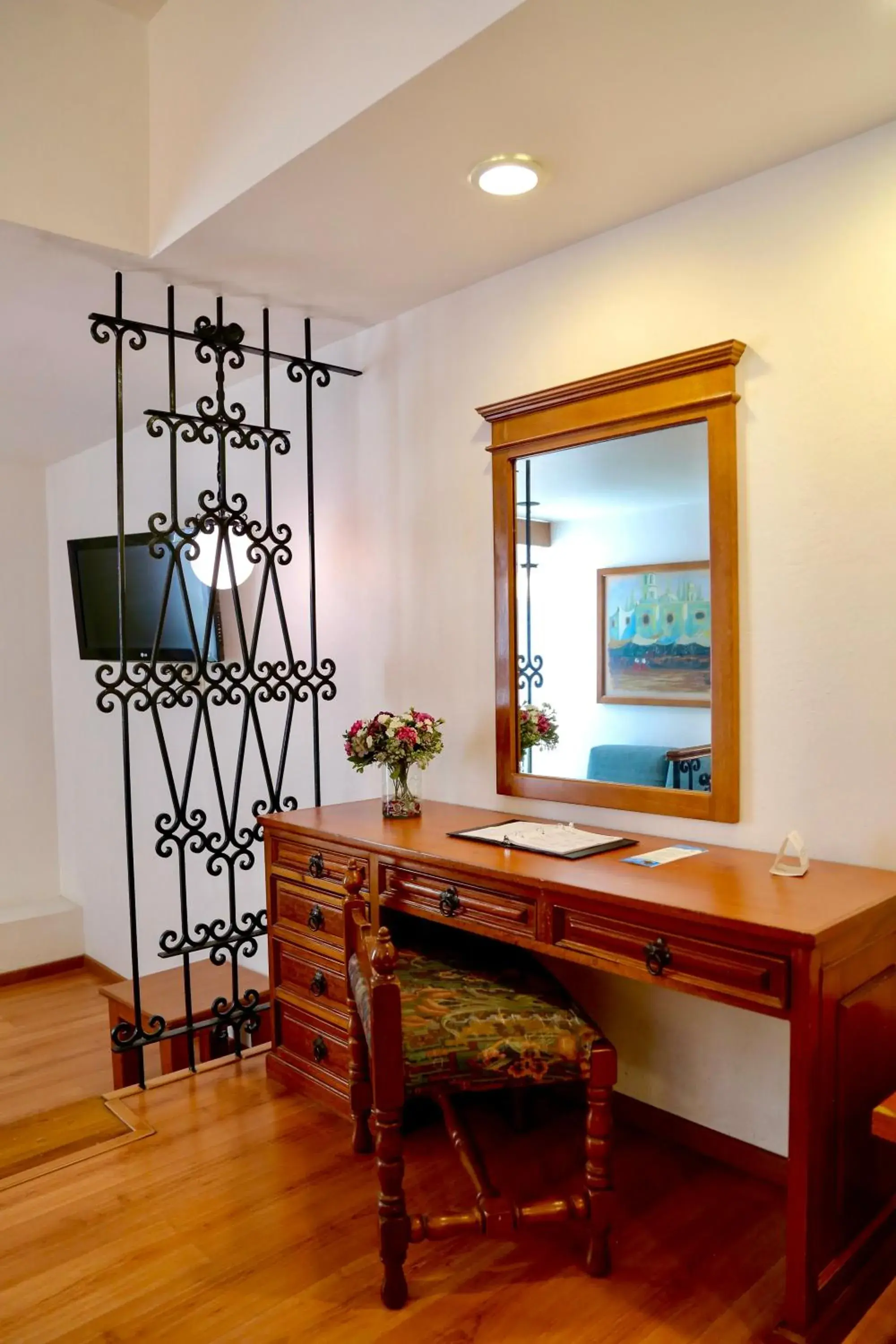 Superior Queen Room in Hotel de Mendoza Superior Queen Room in Hotel de Mendoza