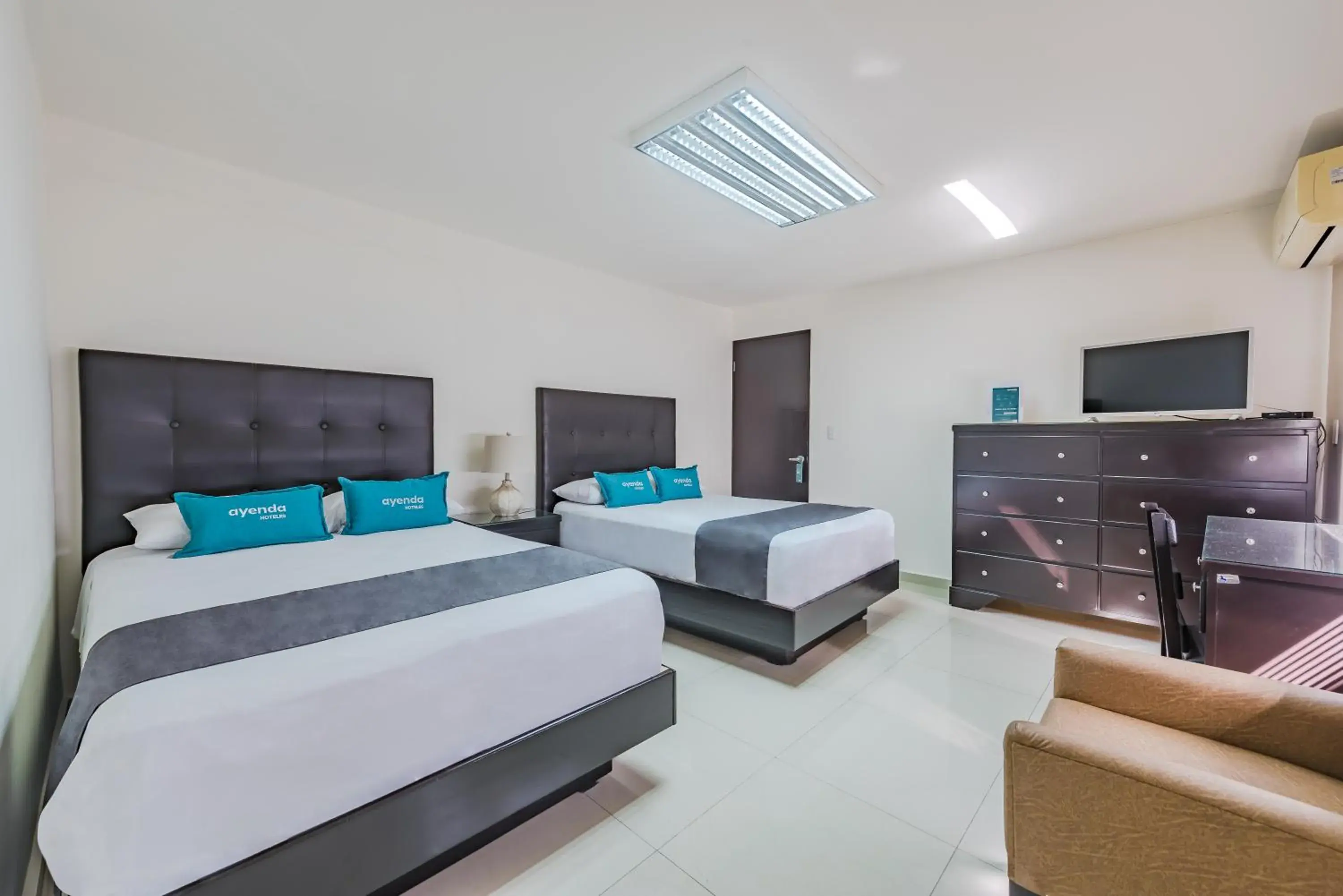 Superior Quadruple Room in Suites Ejecutivas Monterrey Superior Quadruple Room in Suites Ejecutivas Monterrey