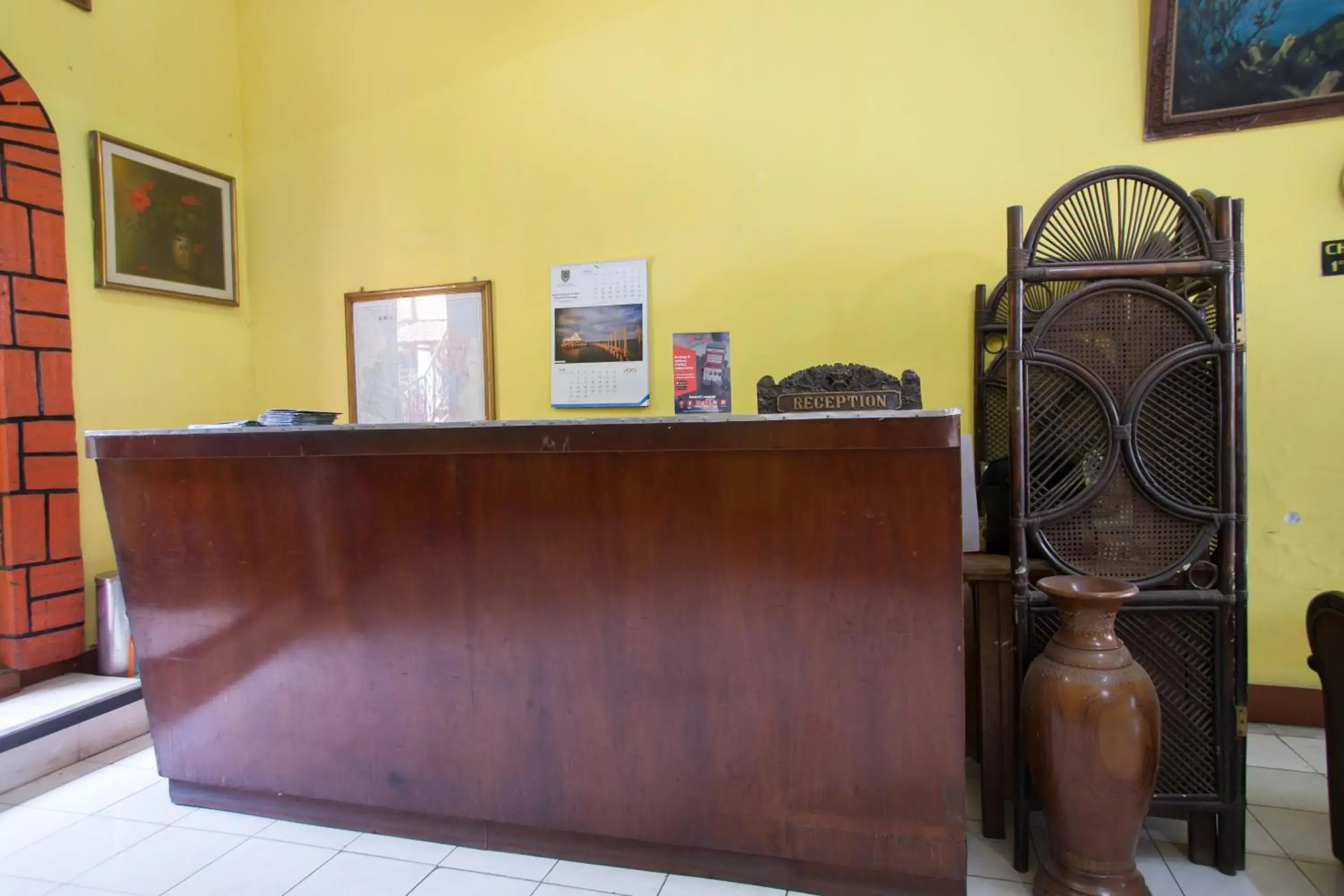 Lobby or reception in RedDoorz @ Panglima Sudirman Probolinggo Lobby or reception in RedDoorz @ Panglima Sudirman Probolinggo