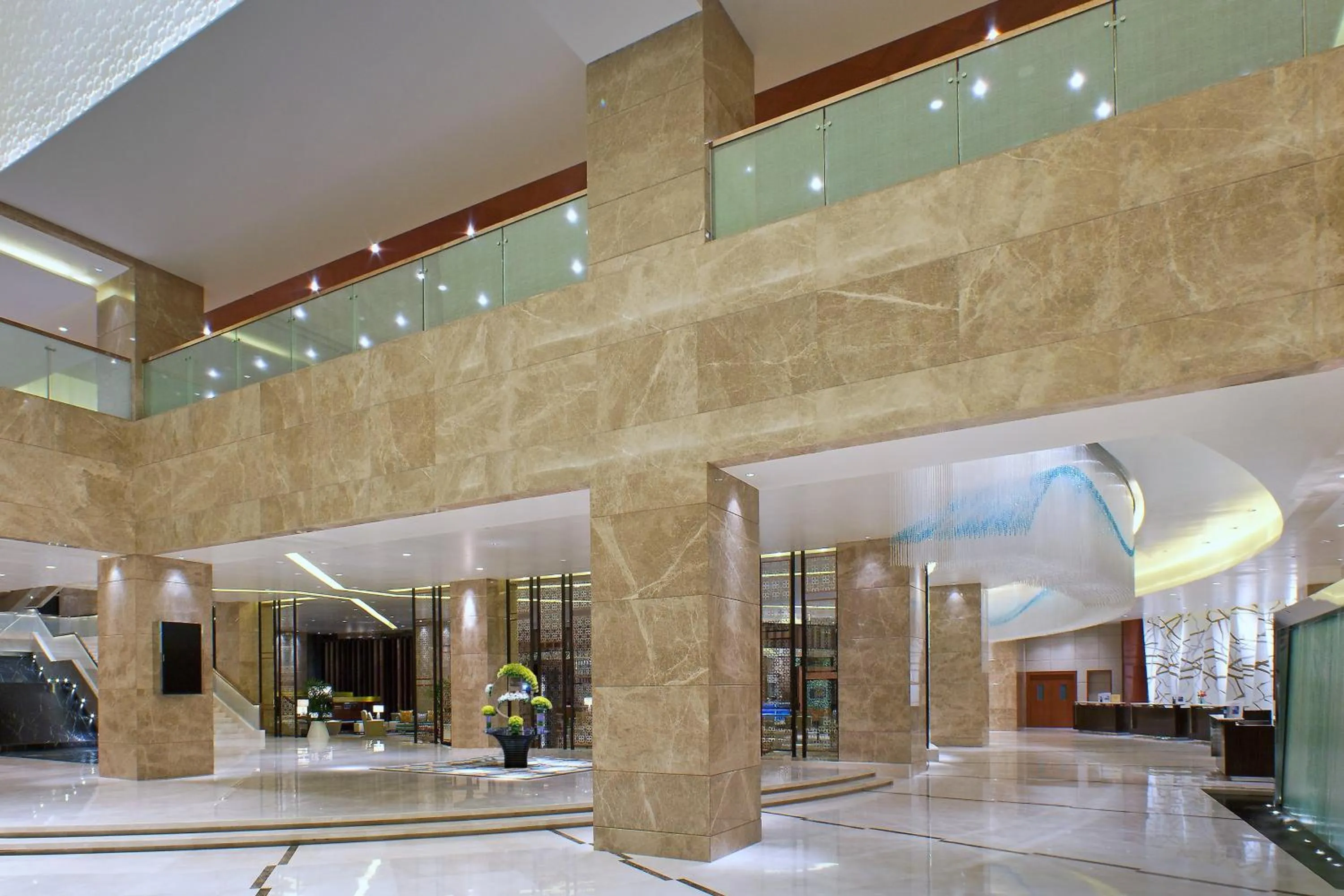 Lobby or reception in Sheraton Grand Bangalore Hotel at Brigade Gateway